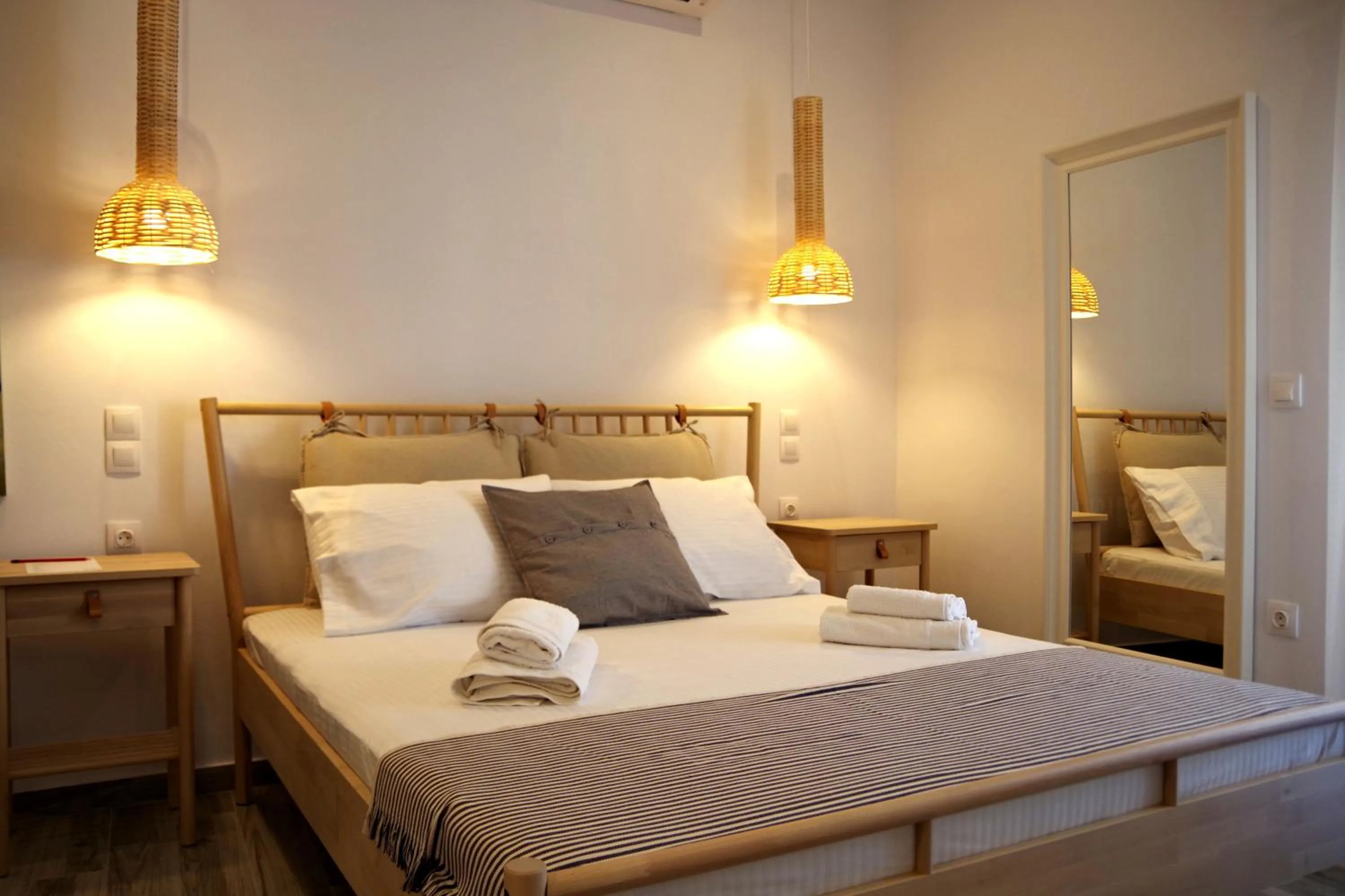 Bed in Xenios Zeus Apartments
