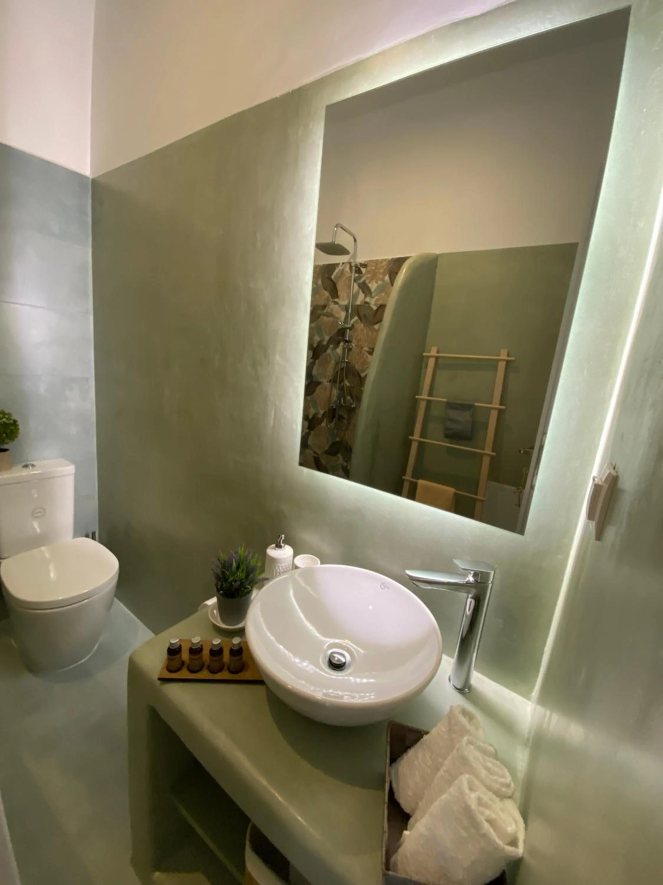 Bathroom in Xenios Zeus Apartments