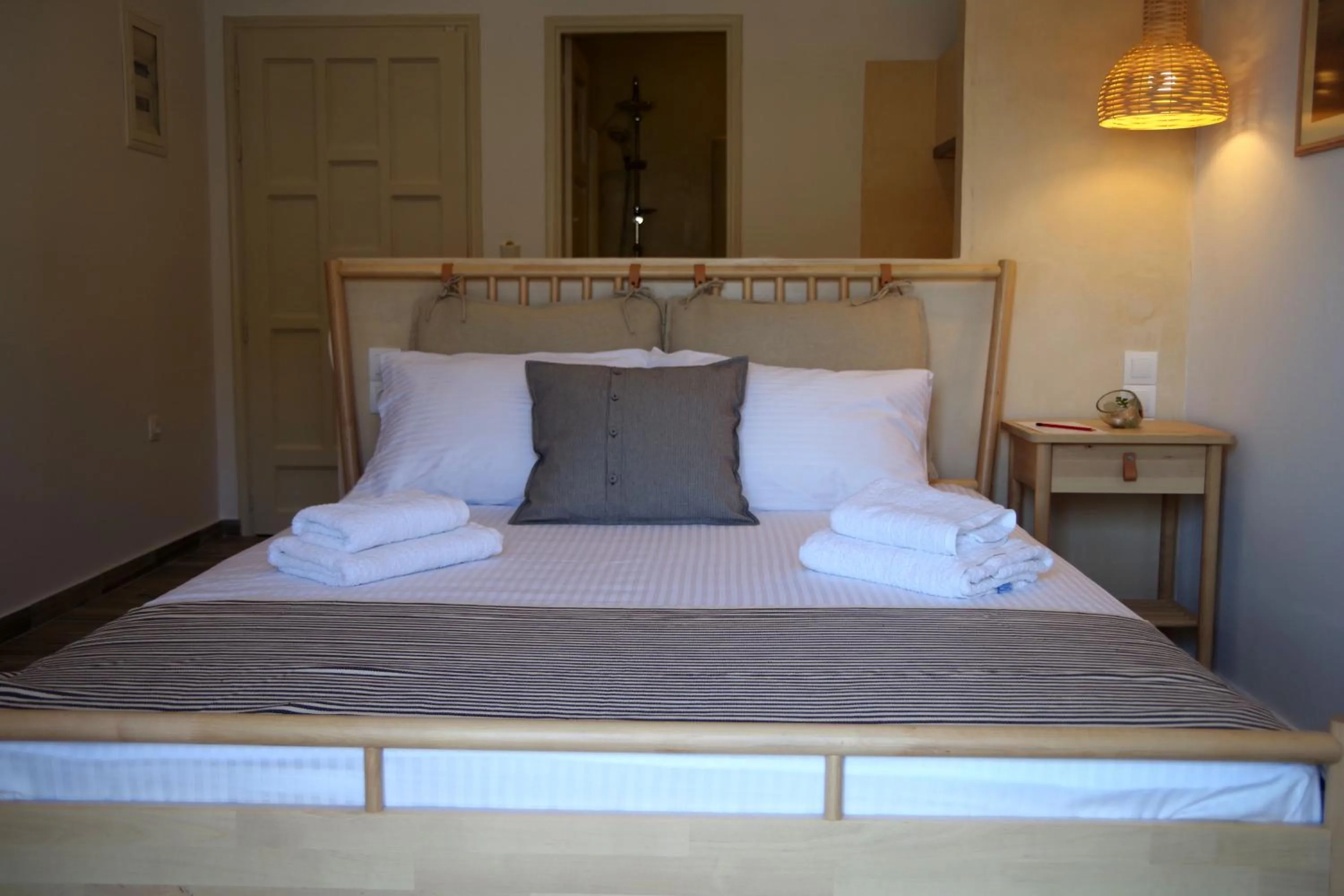 Bed in Xenios Zeus Apartments