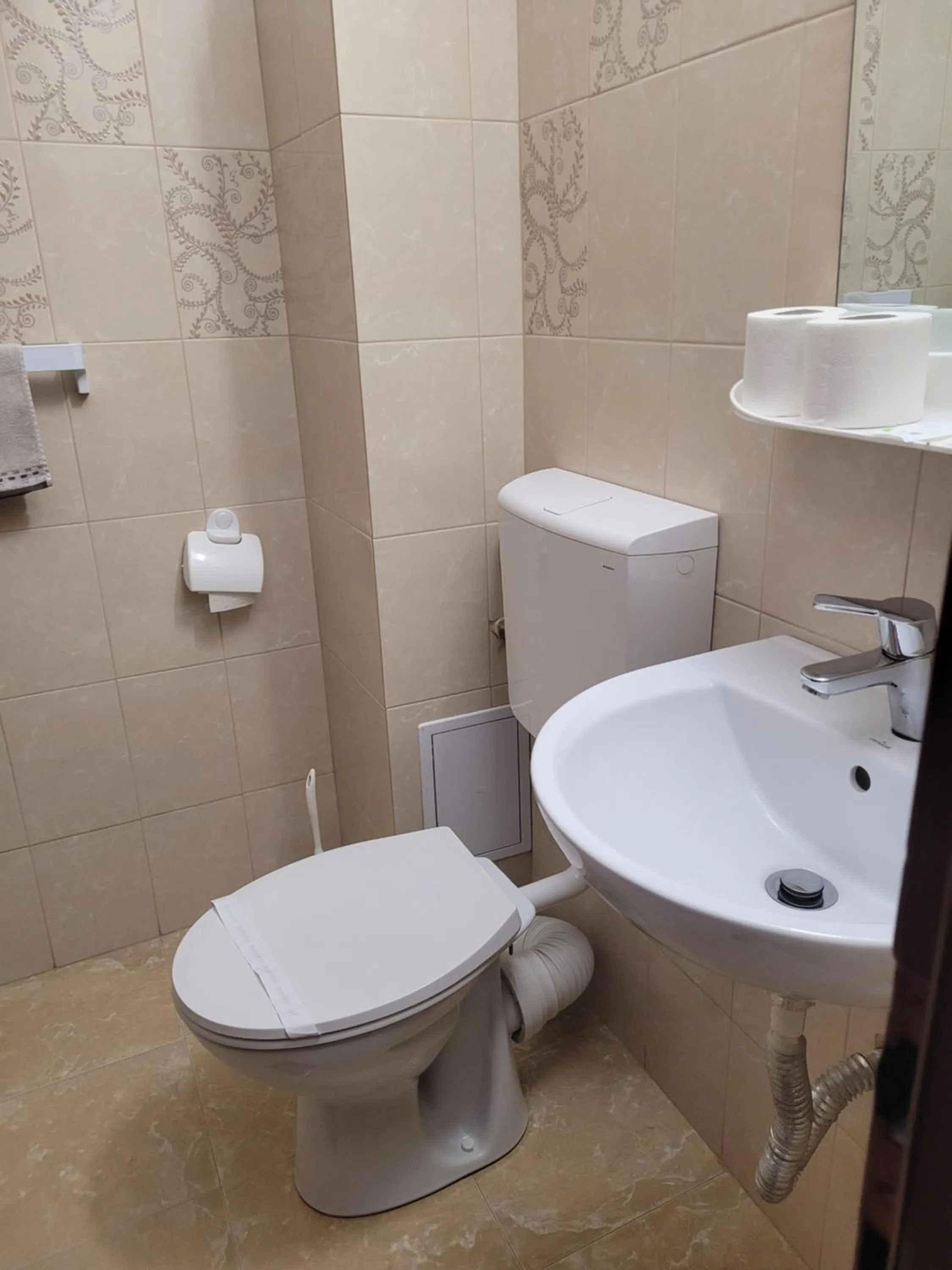 Bathroom in Hotel Dacor