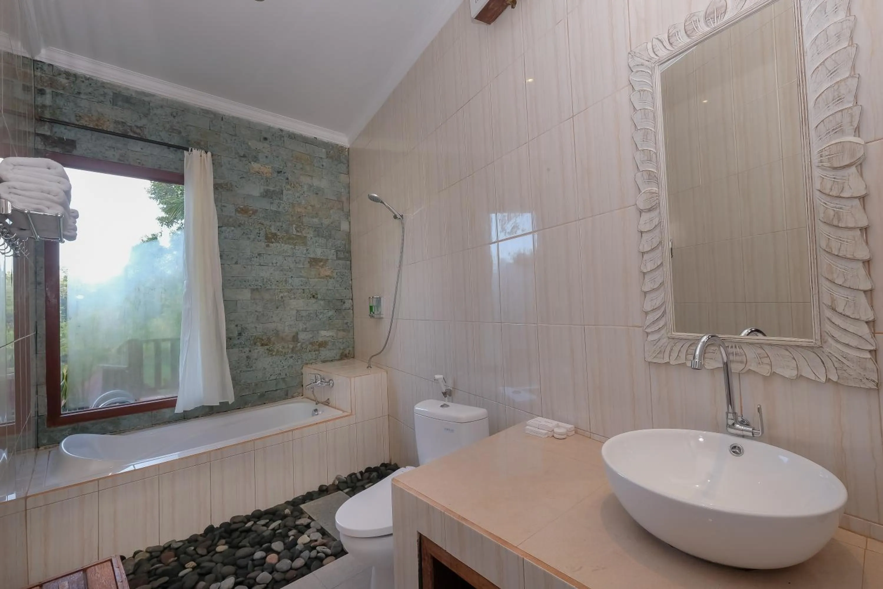 Bathroom in Pondok Sebatu Villa