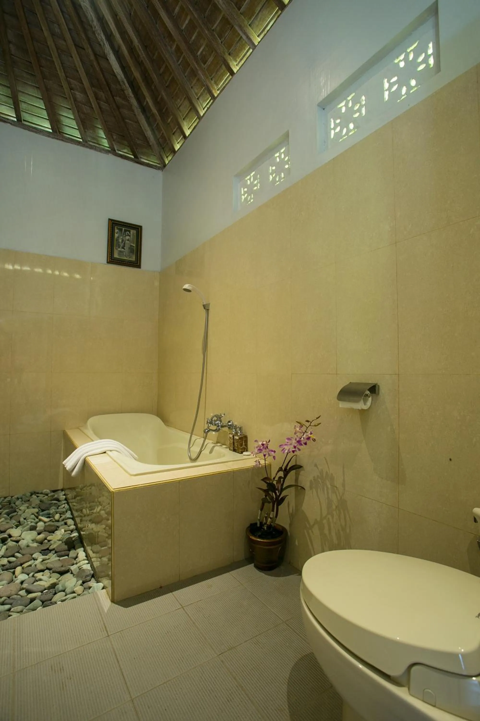 Bathroom in Pondok Sebatu Villa