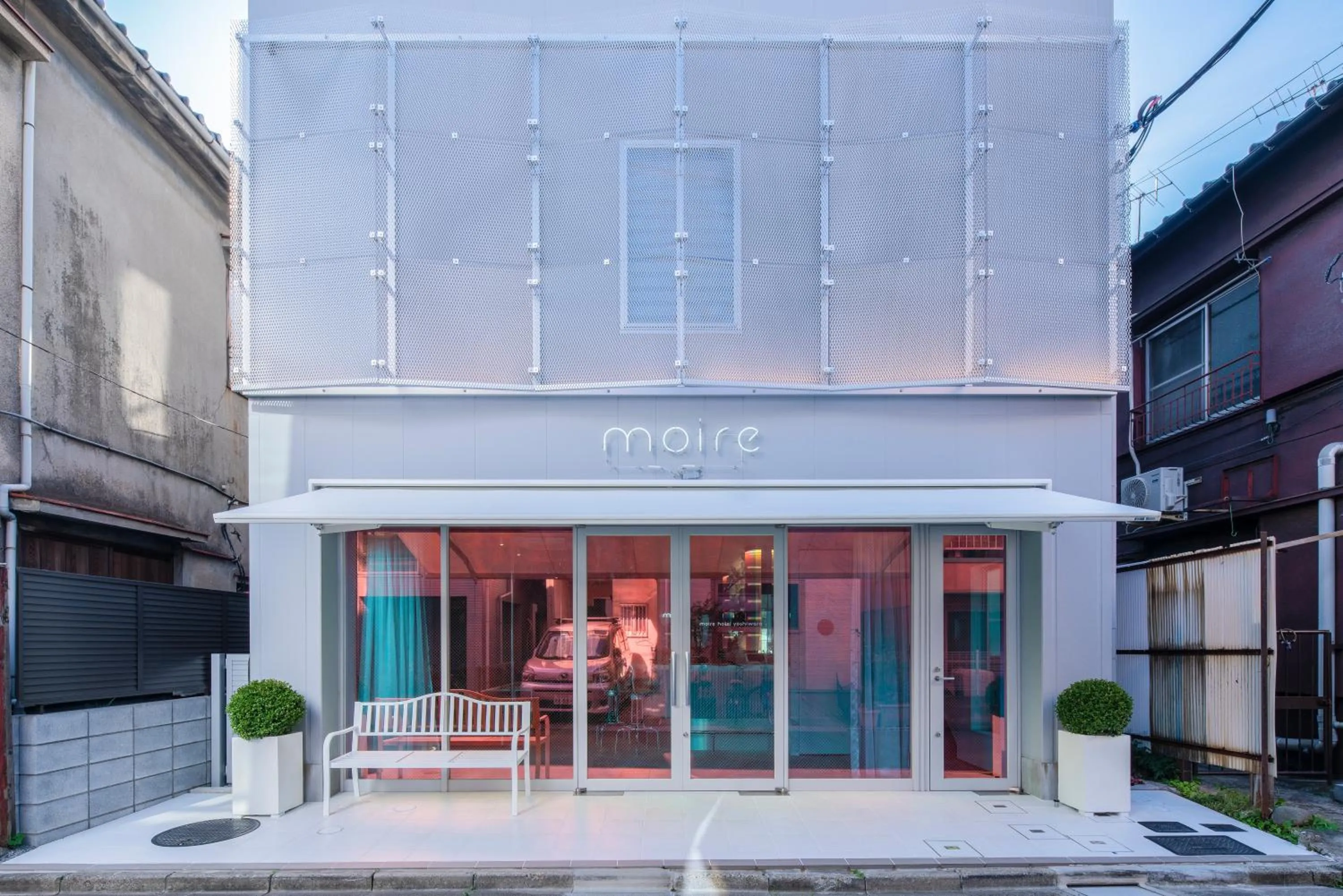 Facade/entrance in moire HOTEL YOSHIWARA