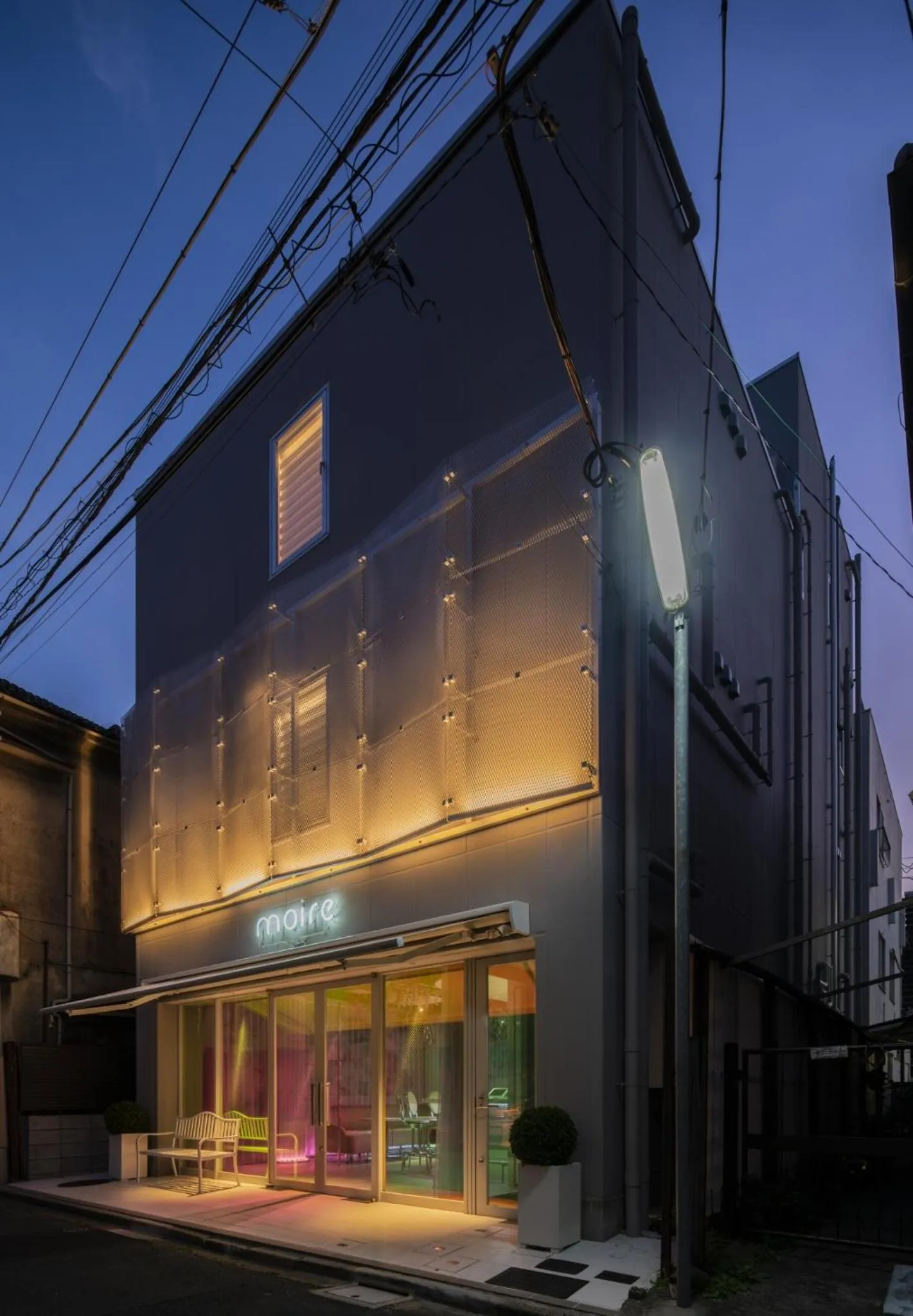 Property building in moire HOTEL YOSHIWARA