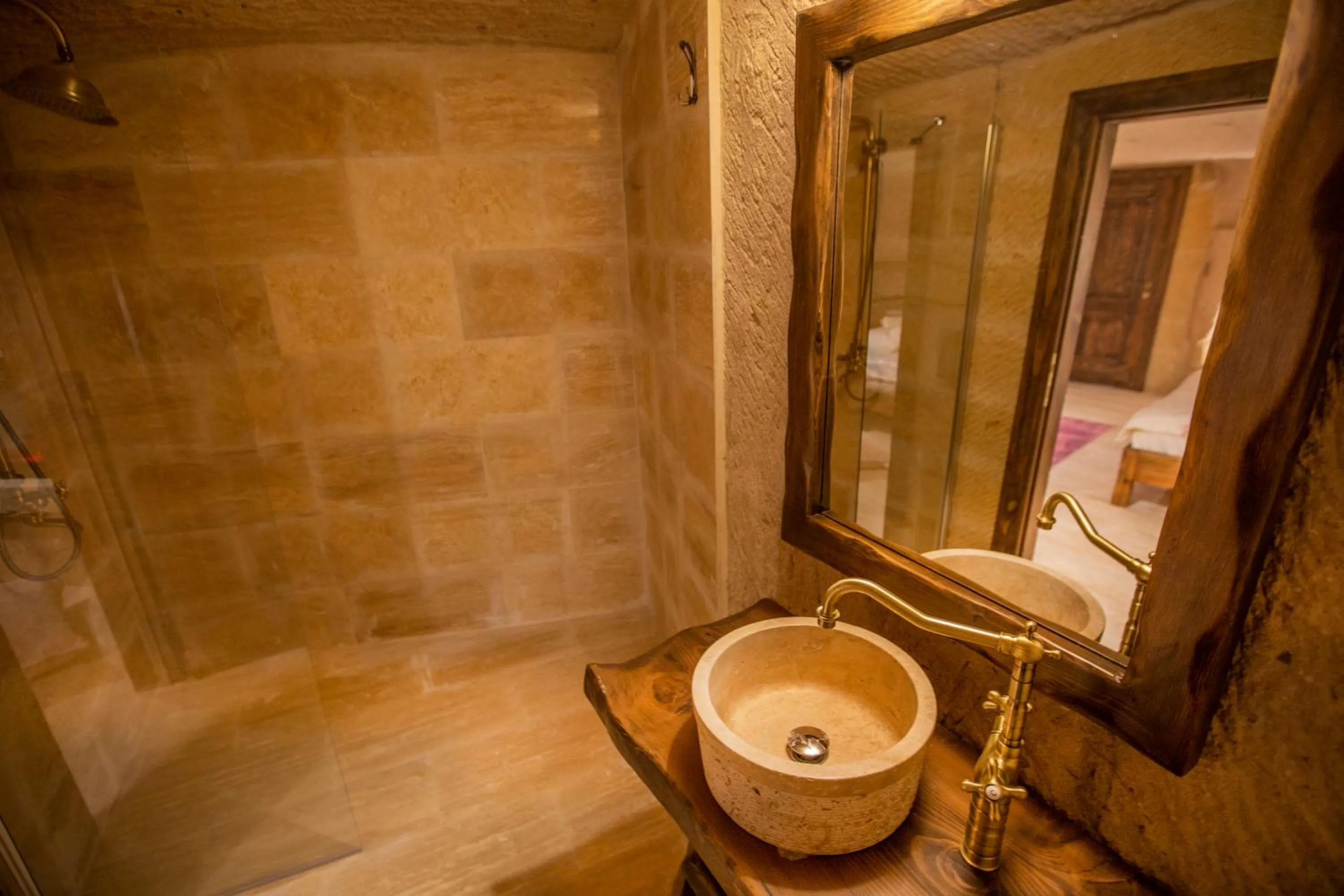 Bathroom in Mak's Cave House