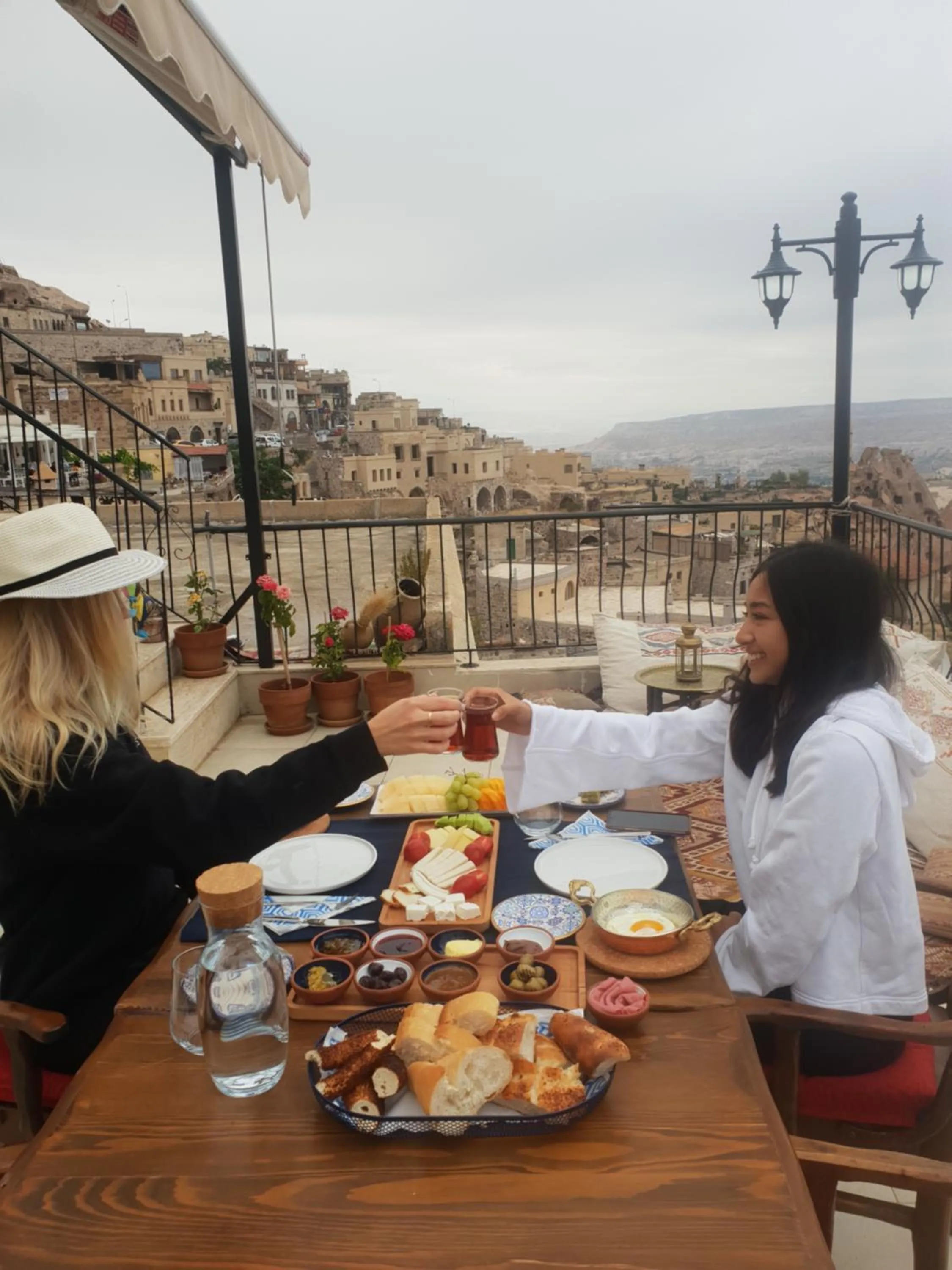 Coffee/tea facilities in Mak's Cave House
