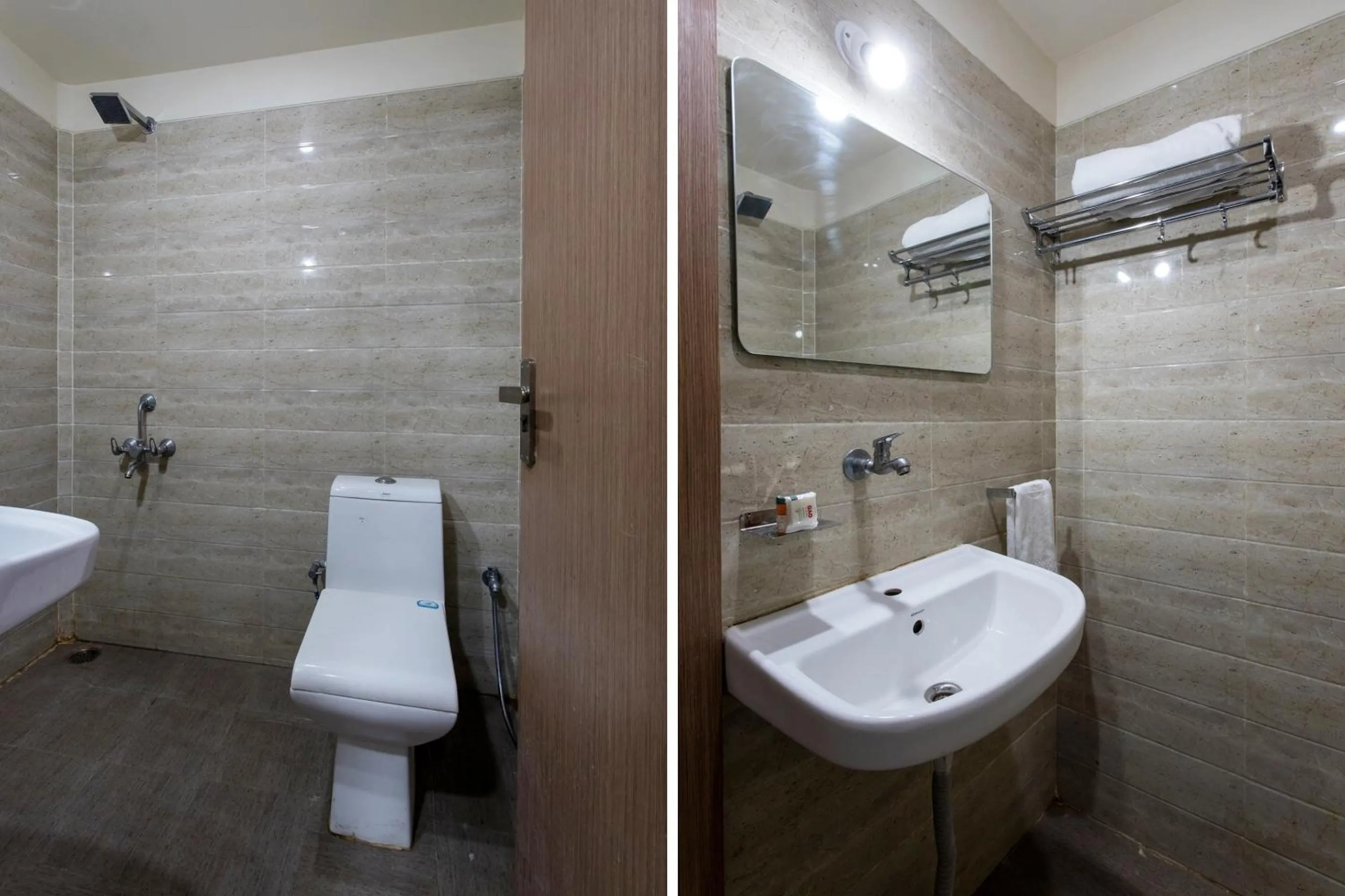 Bathroom in OYO 11929 Hotel Ridhi Sidhi