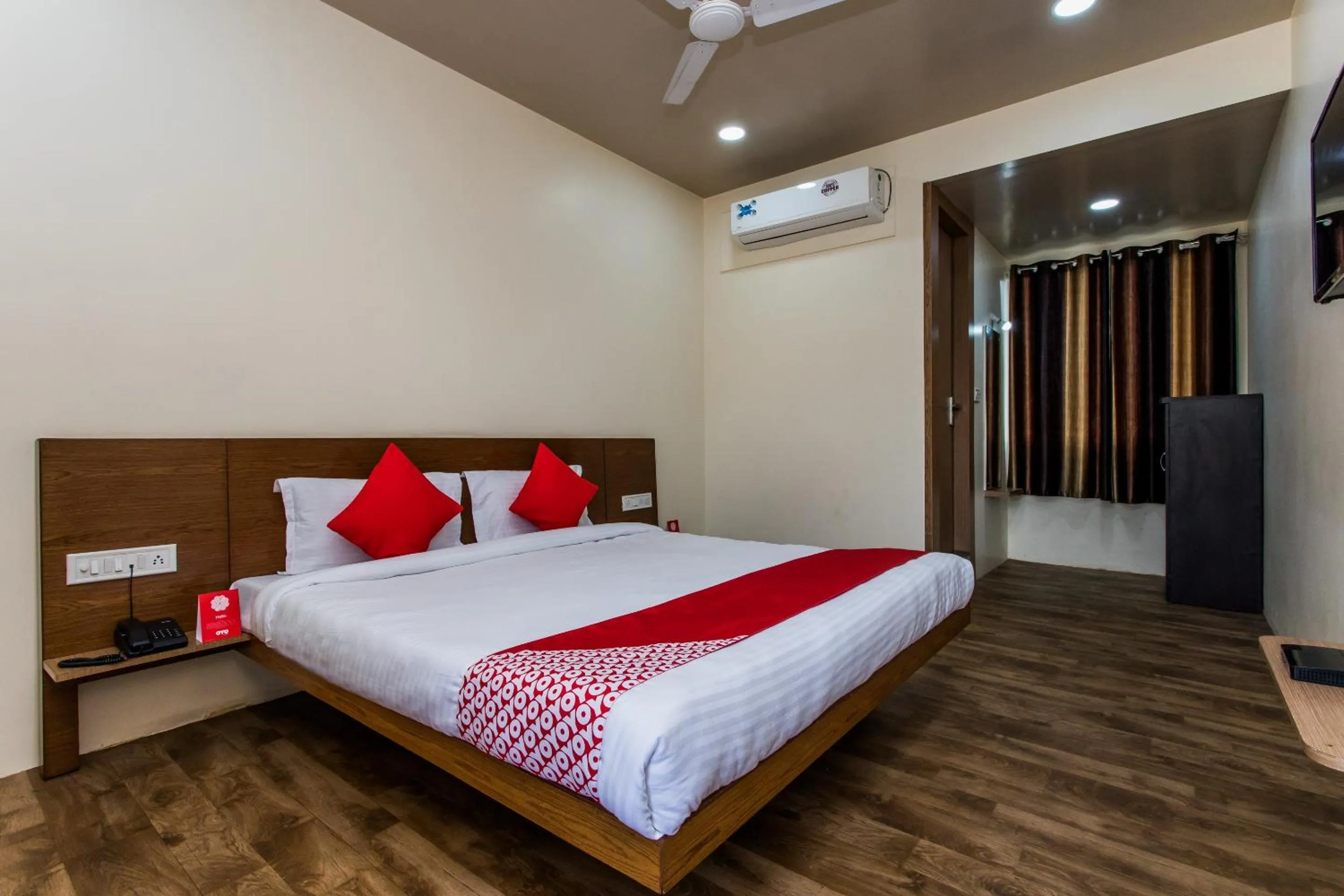 Bedroom, Bed in OYO 11929 Hotel Ridhi Sidhi