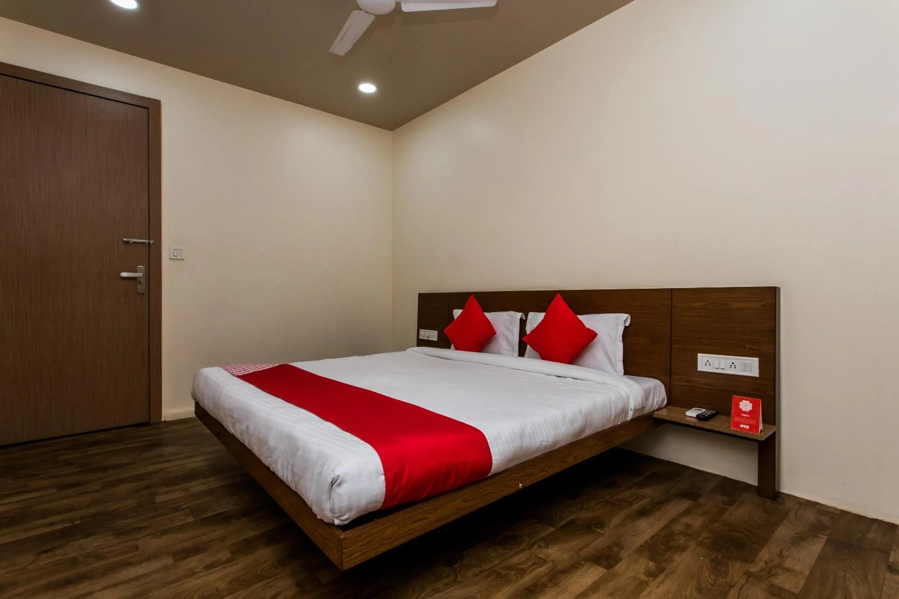Bedroom, Bed in OYO 11929 Hotel Ridhi Sidhi