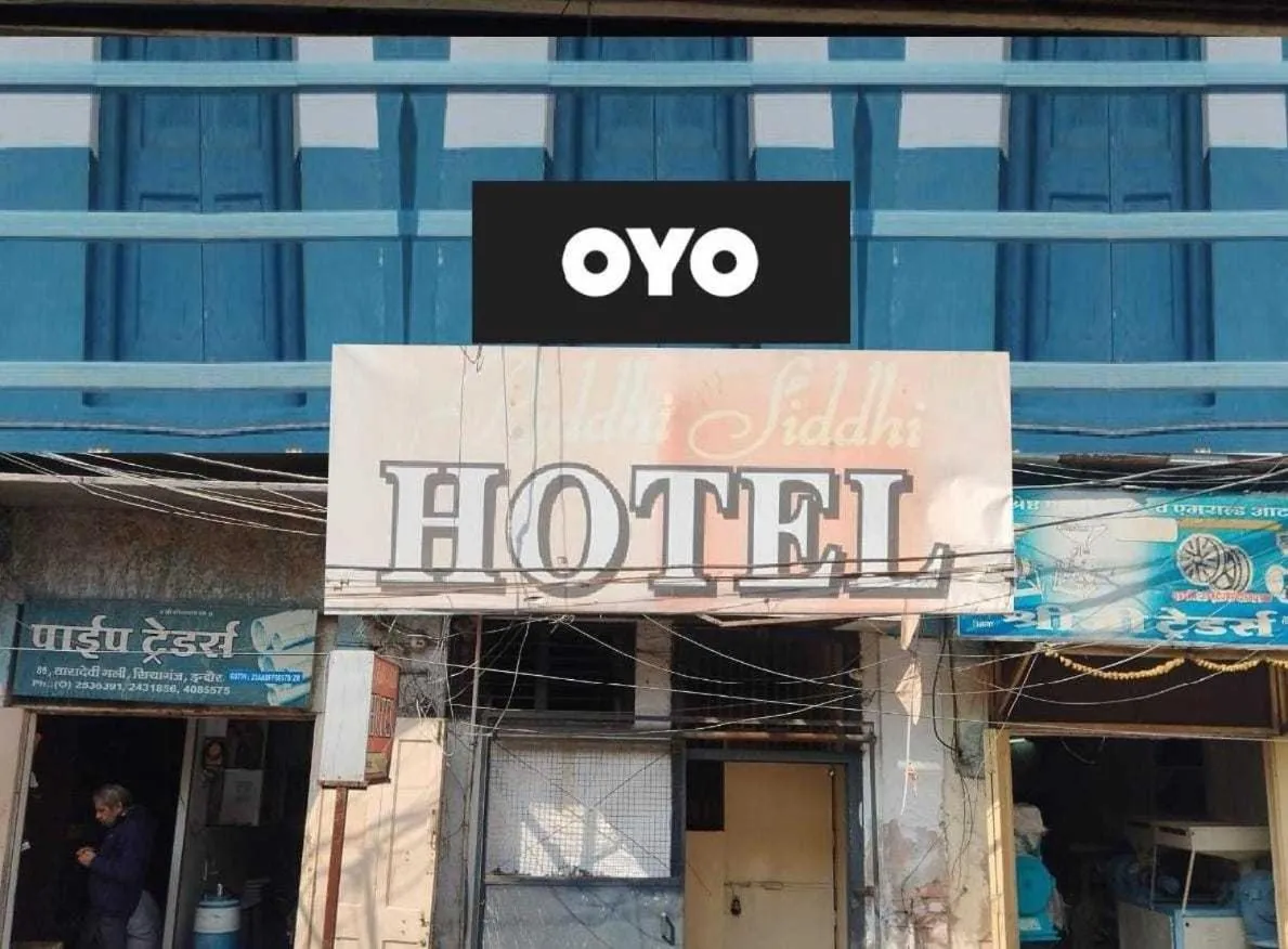 Facade/entrance in OYO 11929 Hotel Ridhi Sidhi