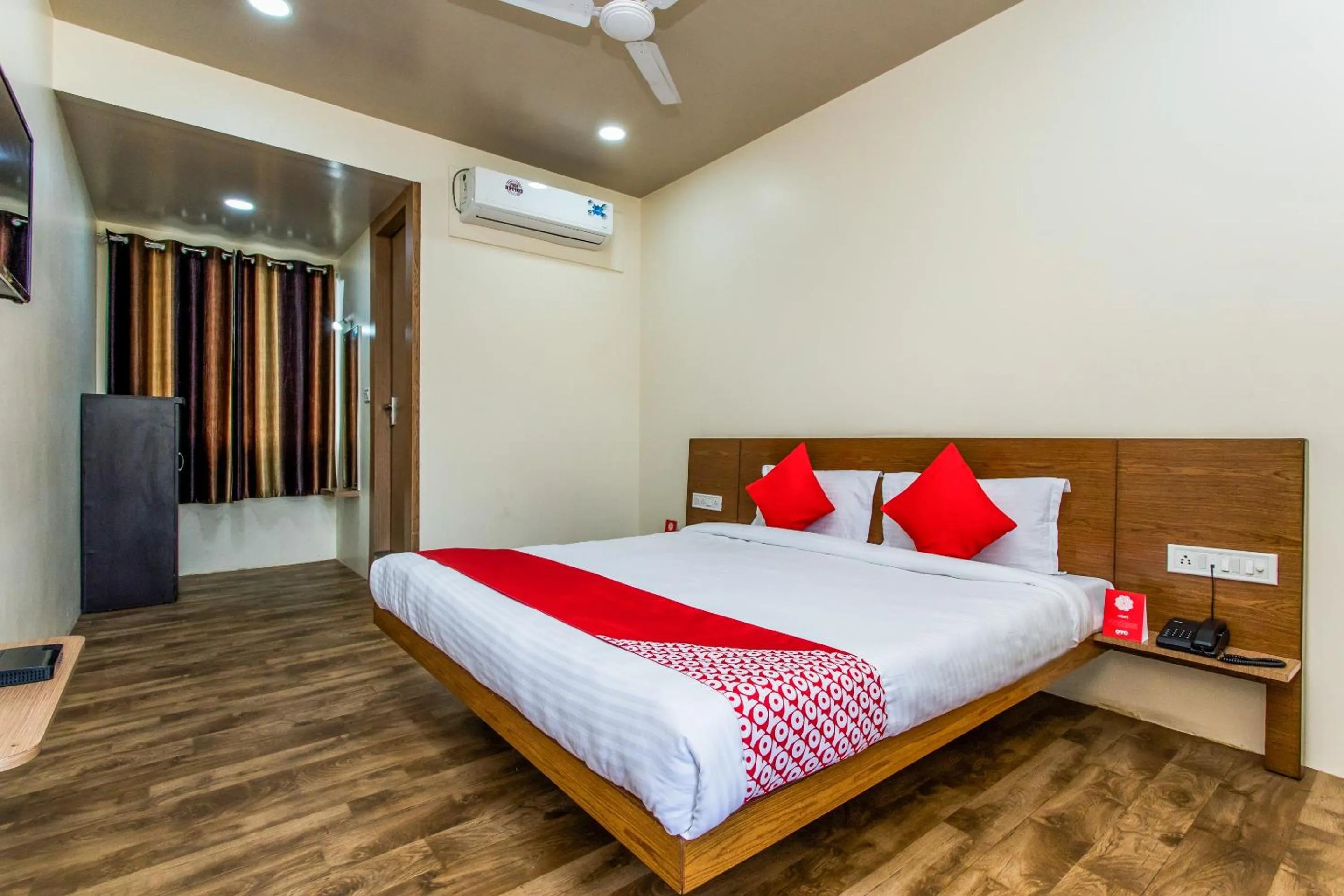 Lobby or reception, Bed in OYO 11929 Hotel Ridhi Sidhi