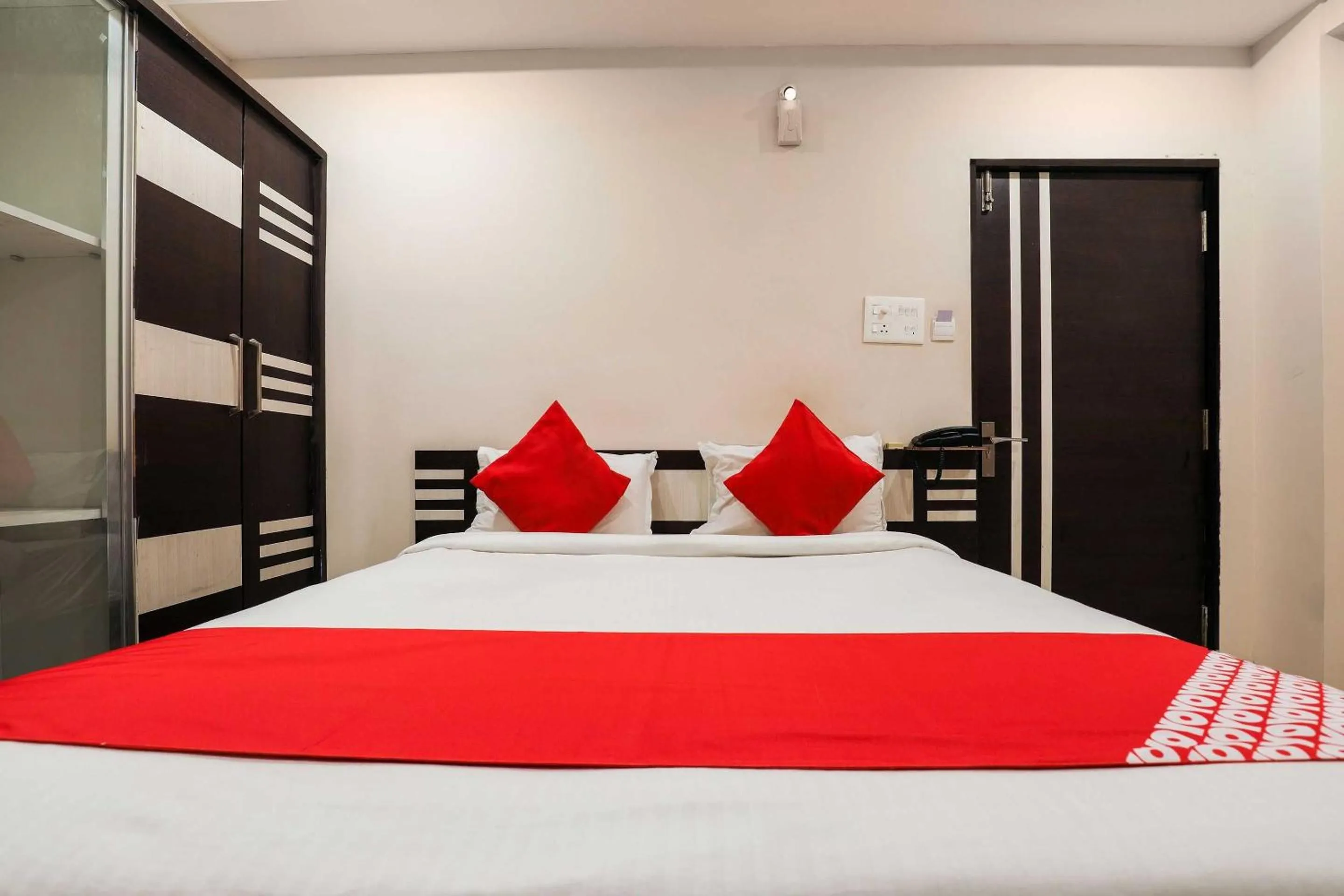 Bedroom in Hotel O Sr Residency