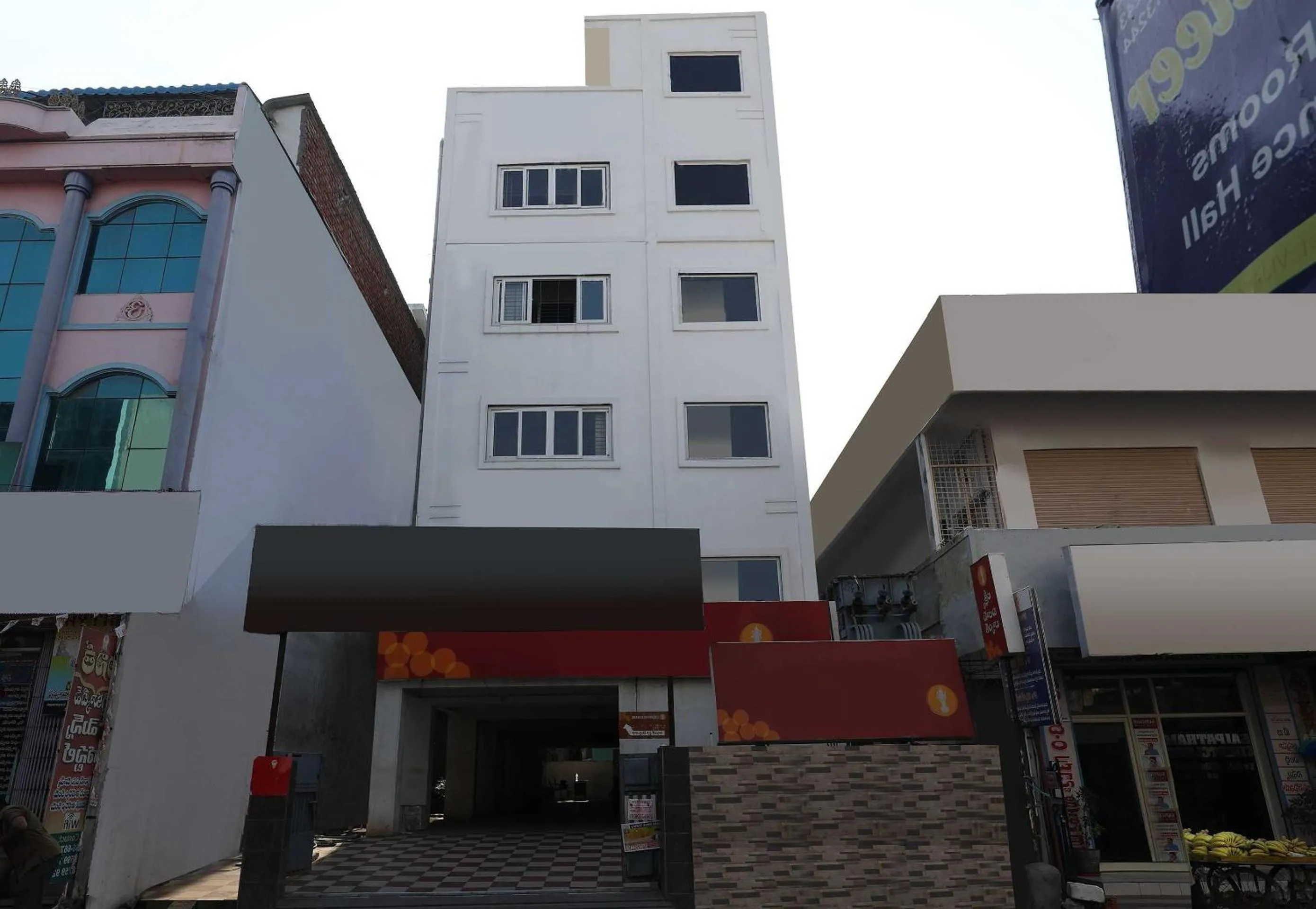 Facade/entrance in Hotel O Sr Residency