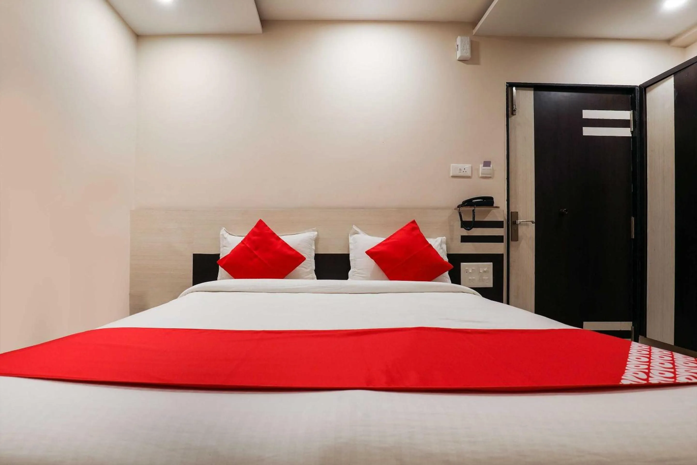 Bedroom in Hotel O Sr Residency