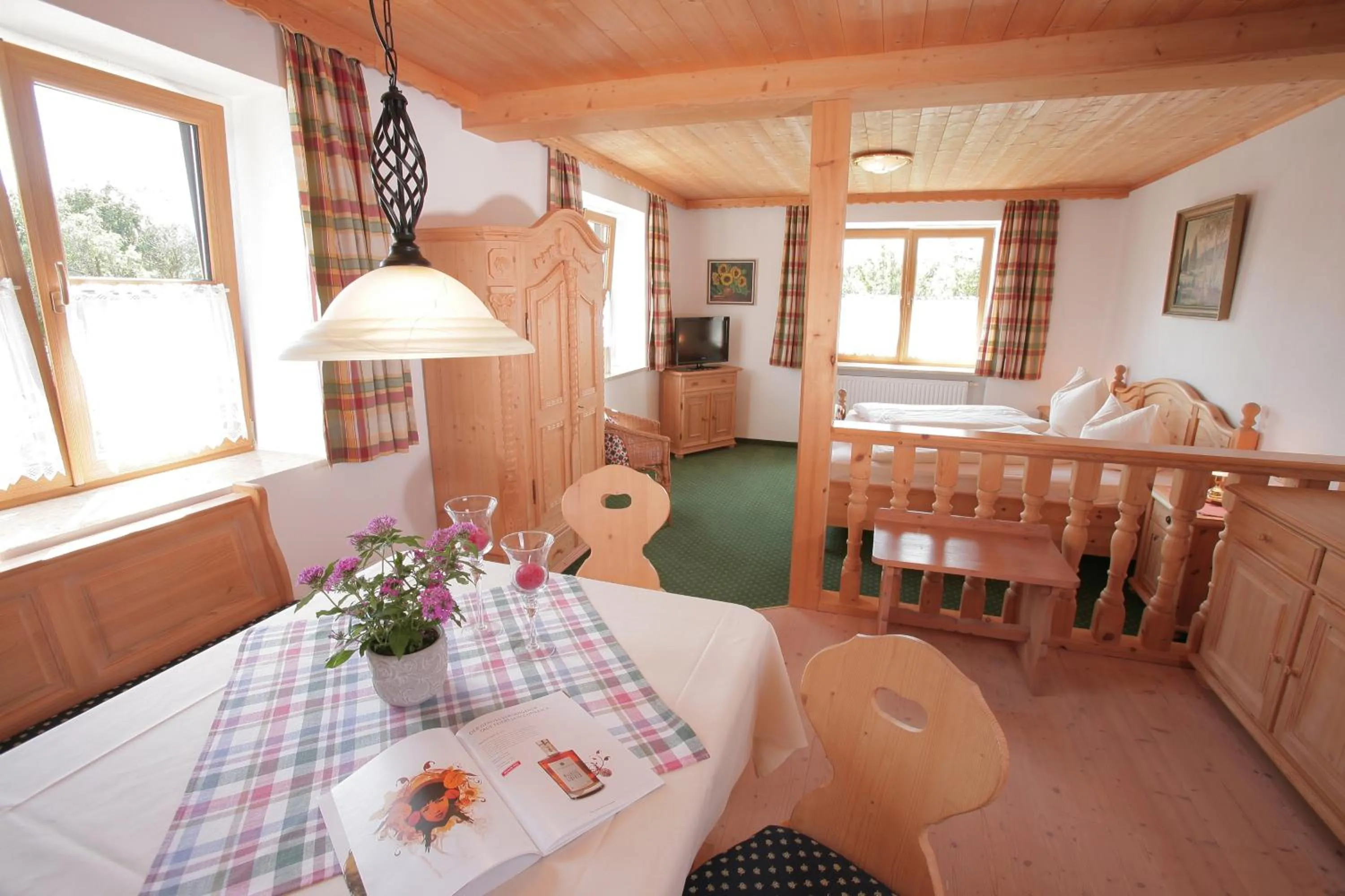 Photo of the whole room in Pension Schweizerhaus Garni