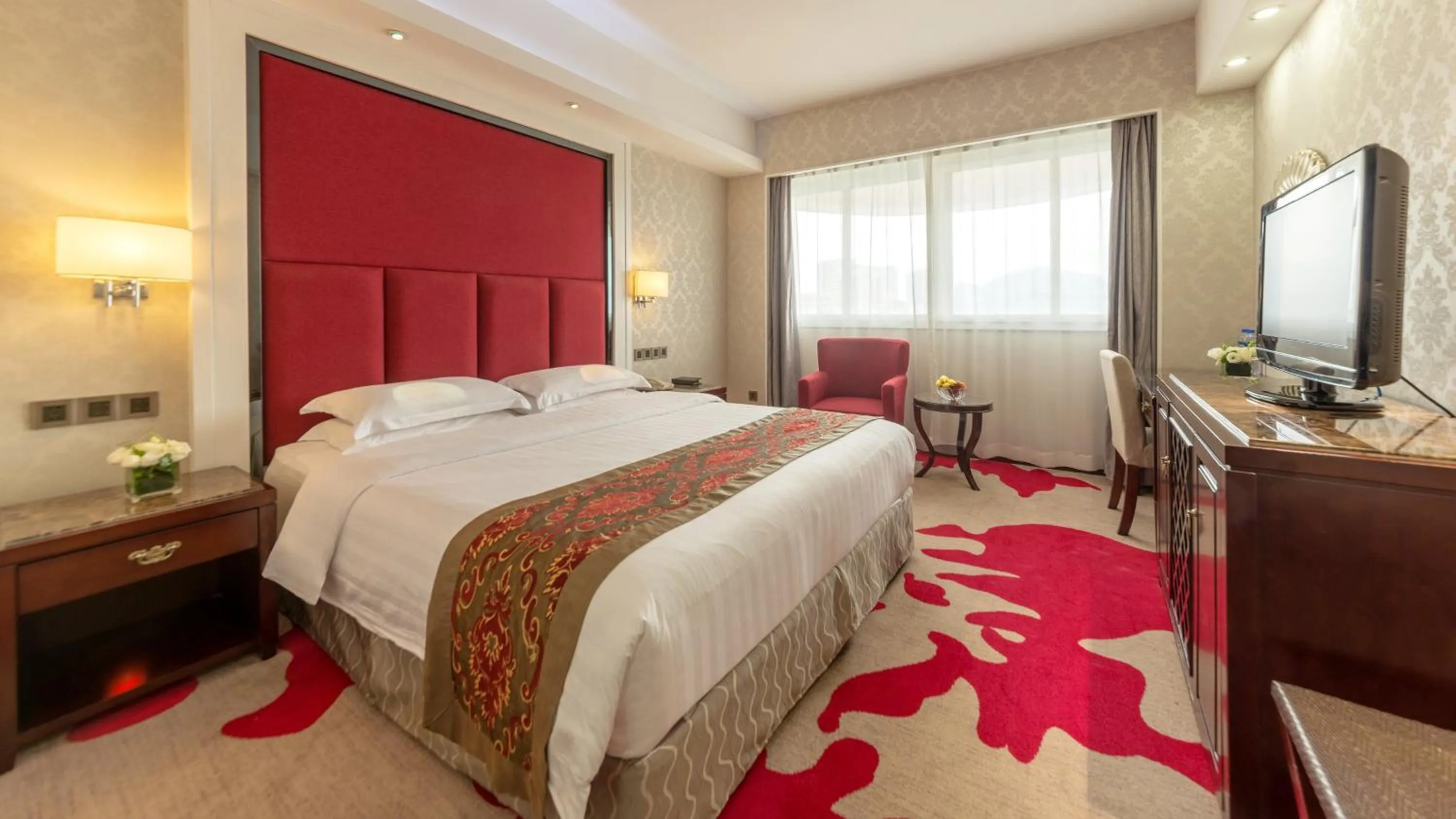 Photo of the whole room, Bed in Holiday Inn Express Xiamen LuShan