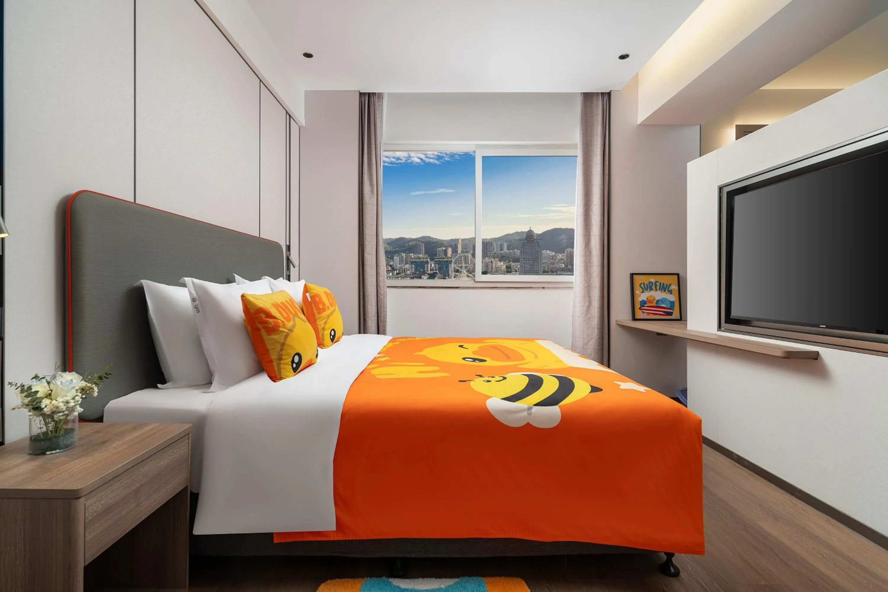 Photo of the whole room, Bed in Holiday Inn Express Xiamen LuShan