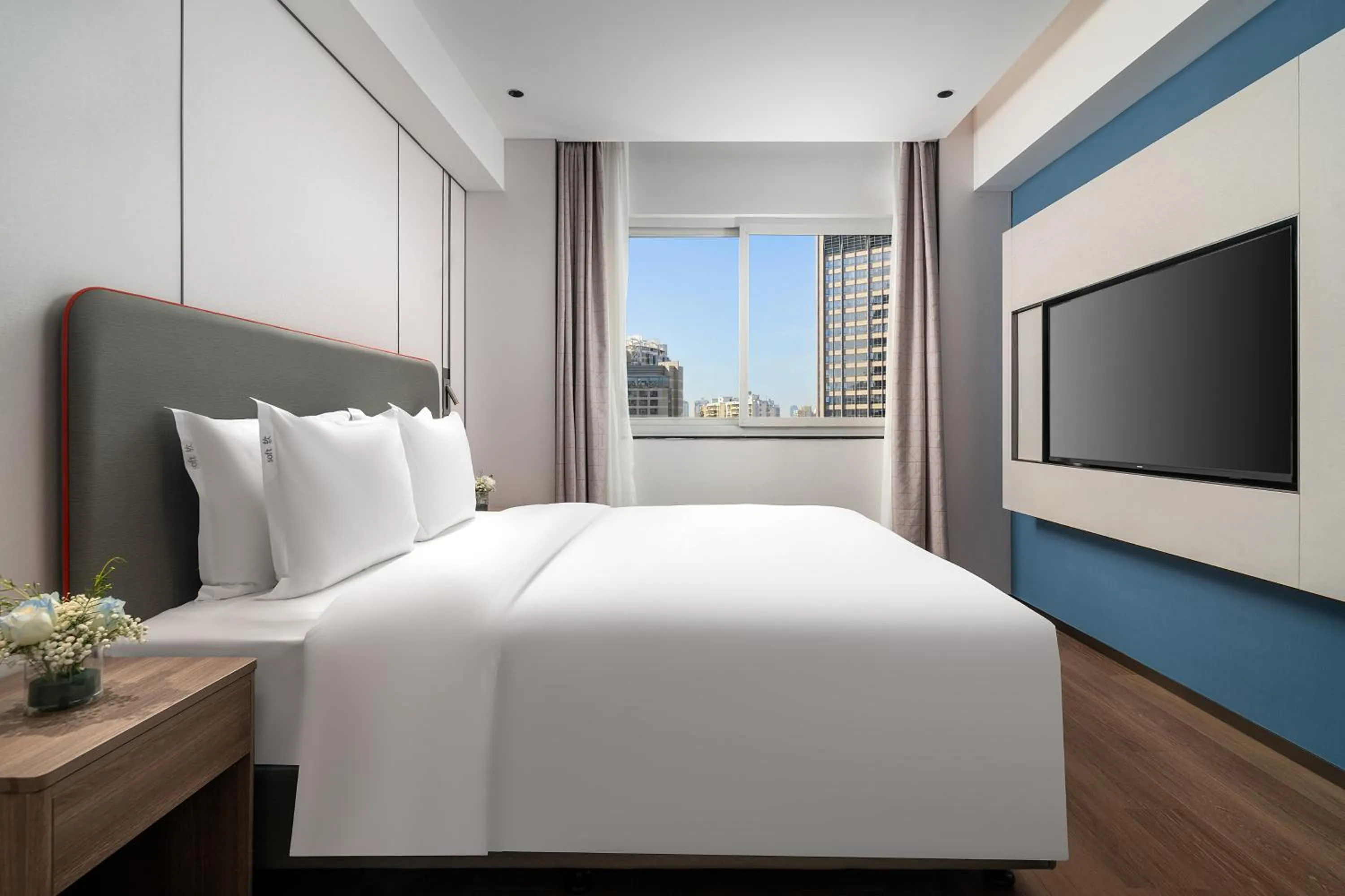 Photo of the whole room, Bed in Holiday Inn Express Xiamen LuShan