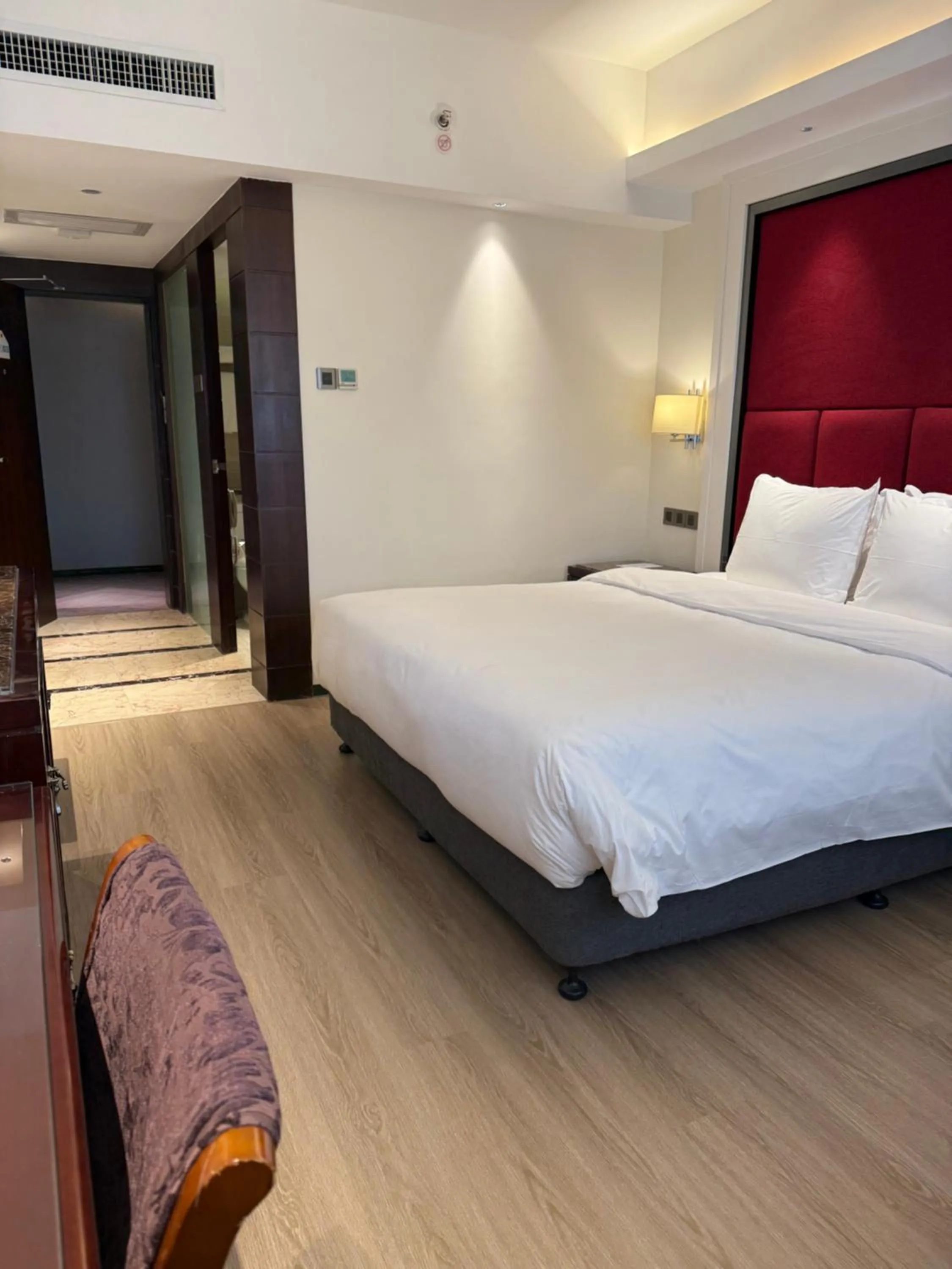 Bedroom, Bed in Holiday Inn Express Xiamen LuShan