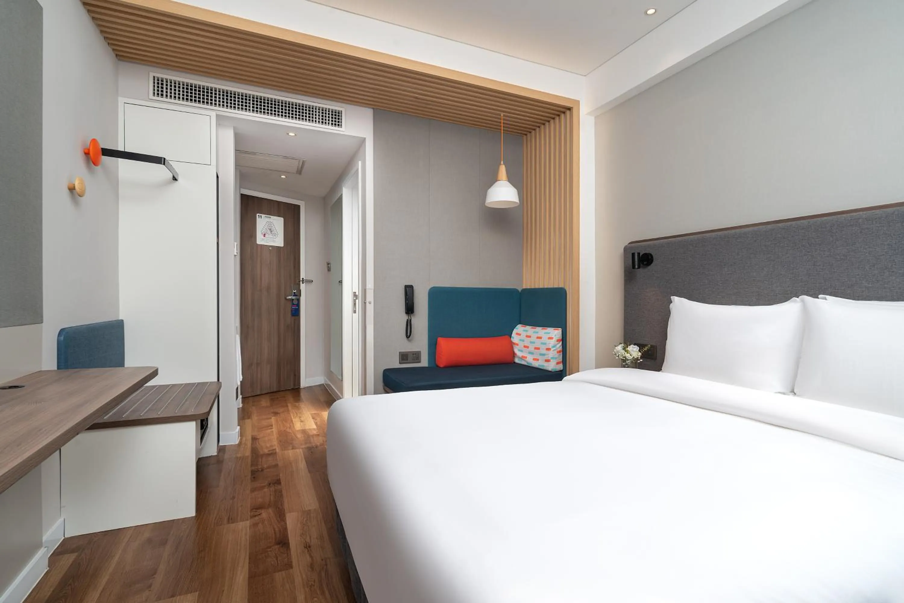 Bedroom, Bed in Holiday Inn Express Xiamen LuShan