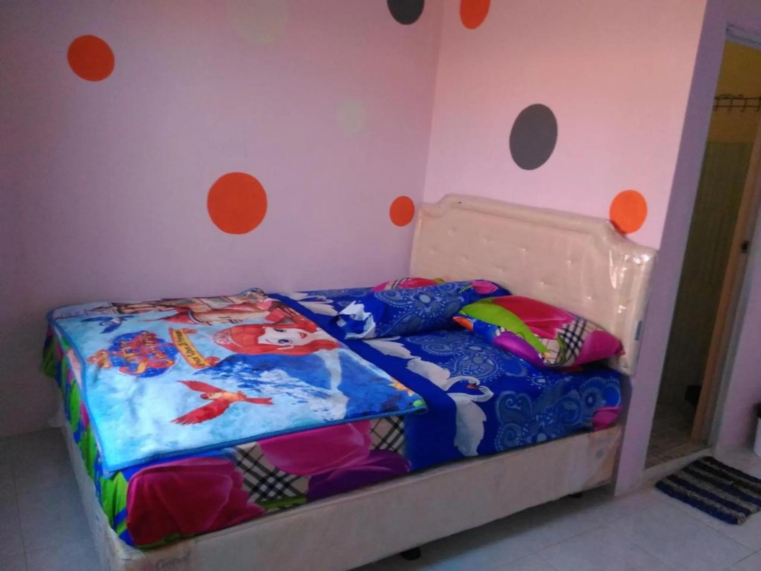 Property building, Bed in Kampoeng Tourist Homestay