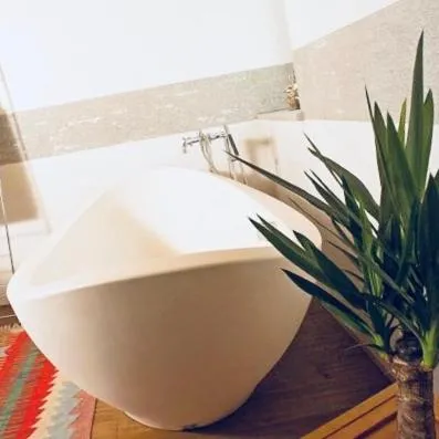 Bath in Cascina Canée