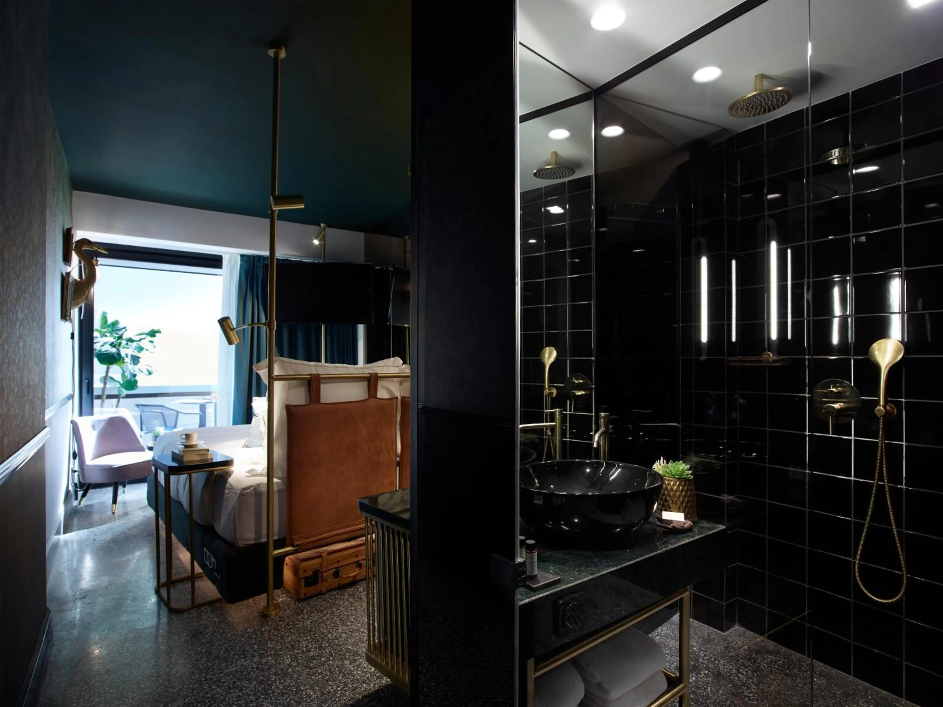 Bathroom in Skylark, Aluma Hotels & Resorts