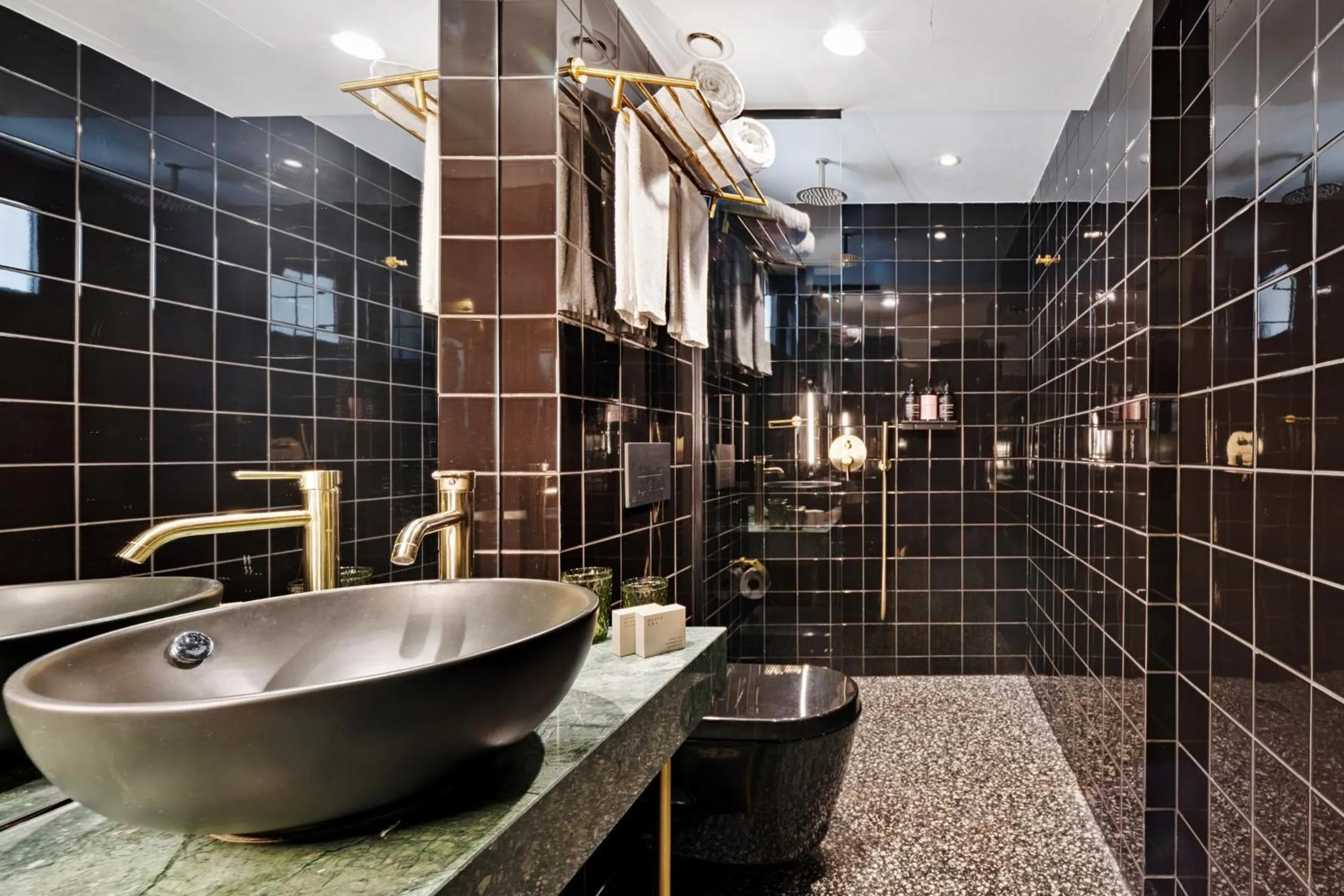 Shower in Skylark, Aluma Hotels & Resorts