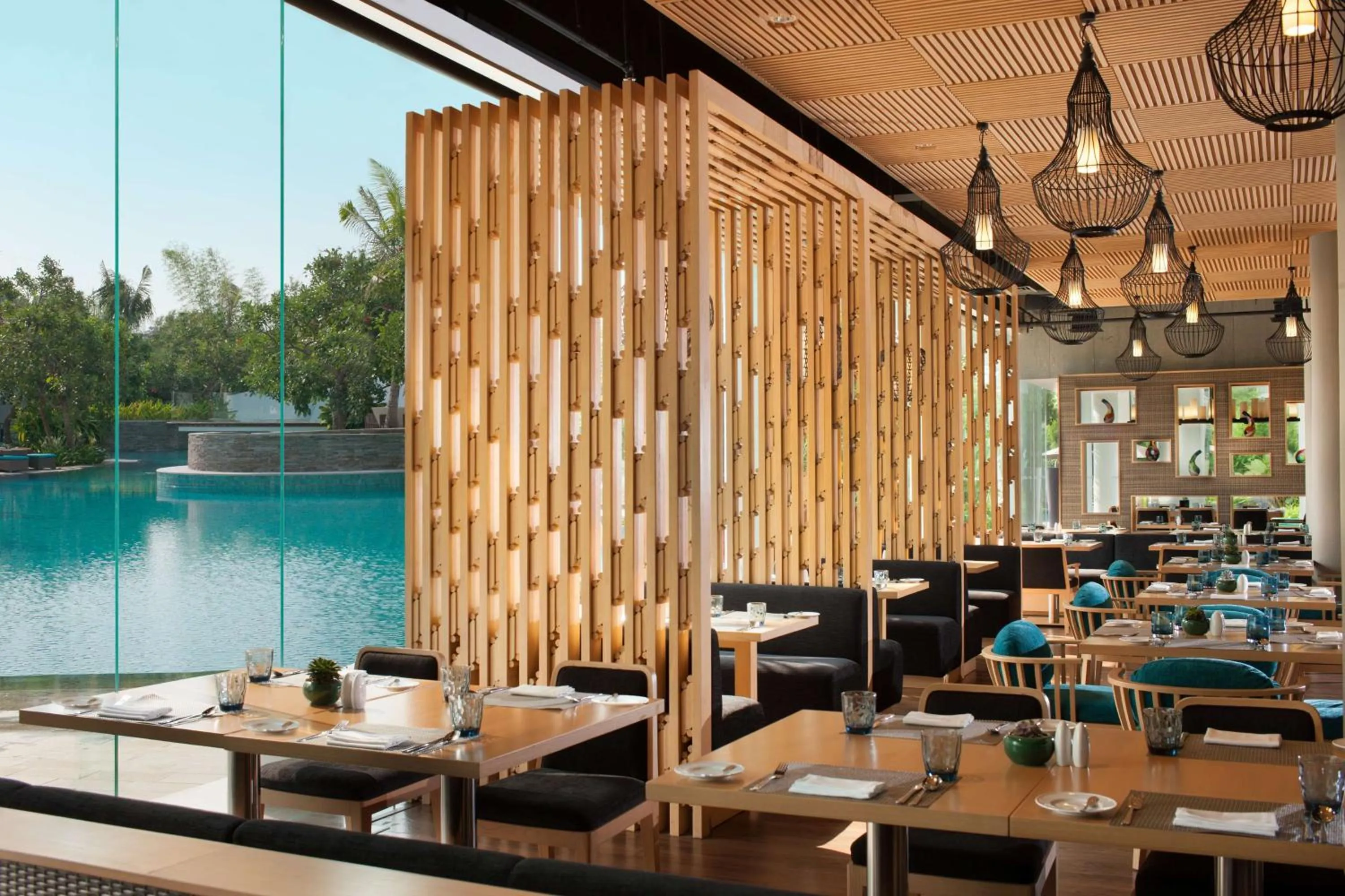 Restaurant/places to eat in DoubleTree by Hilton Jakarta - Diponegoro