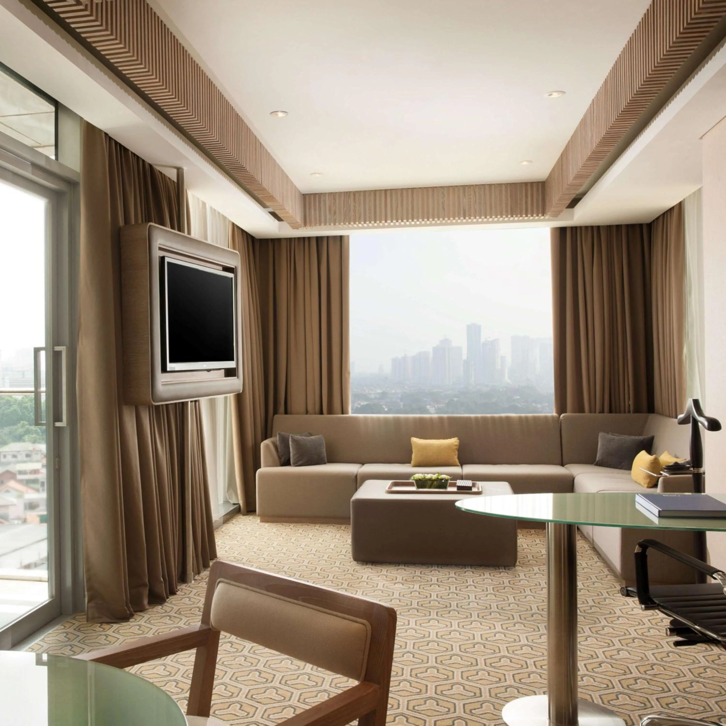 Living room, Bed in DoubleTree by Hilton Jakarta - Diponegoro
