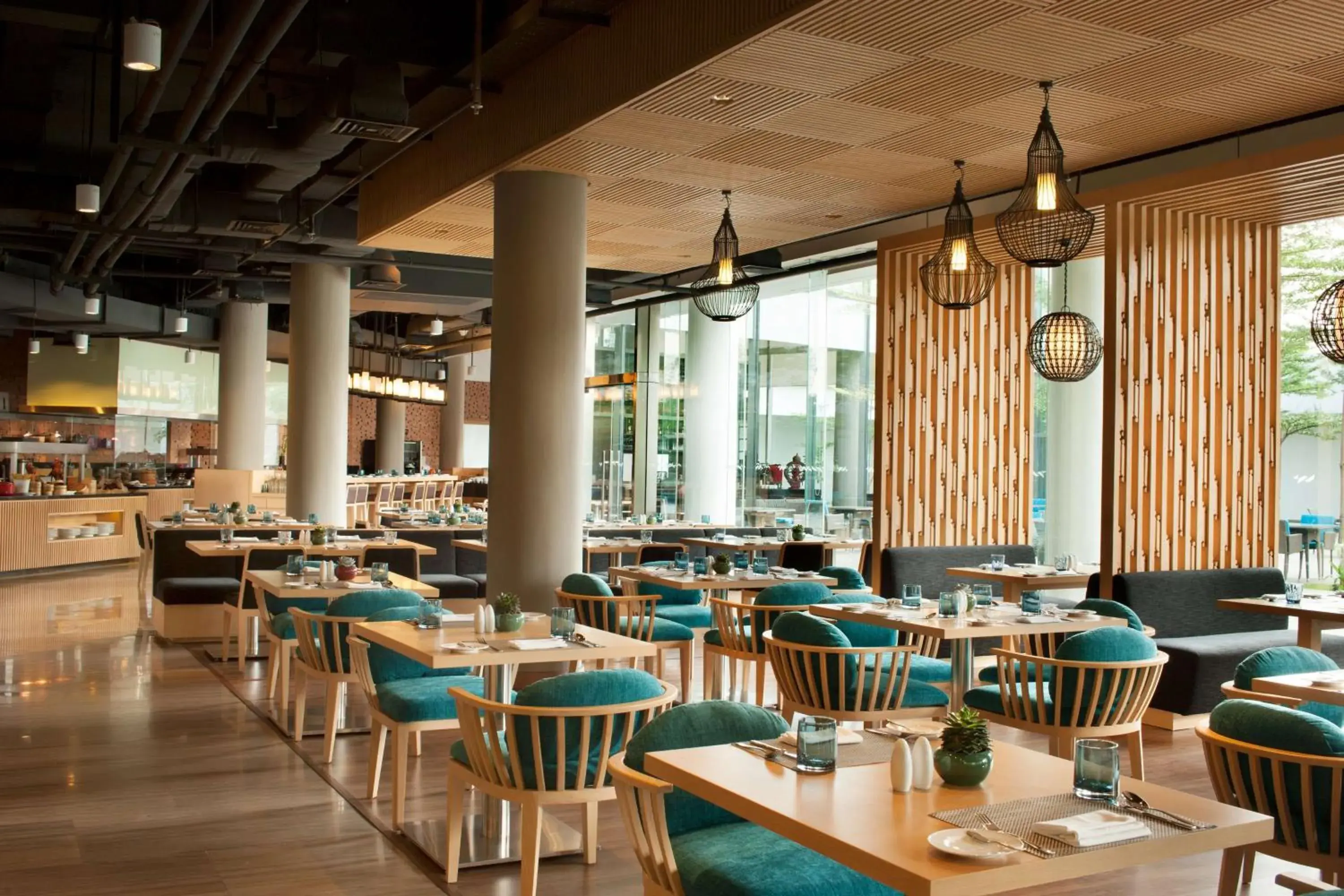 Lounge or bar in DoubleTree by Hilton Jakarta - Diponegoro Lounge or bar in DoubleTree by Hilton Jakarta - Diponegoro