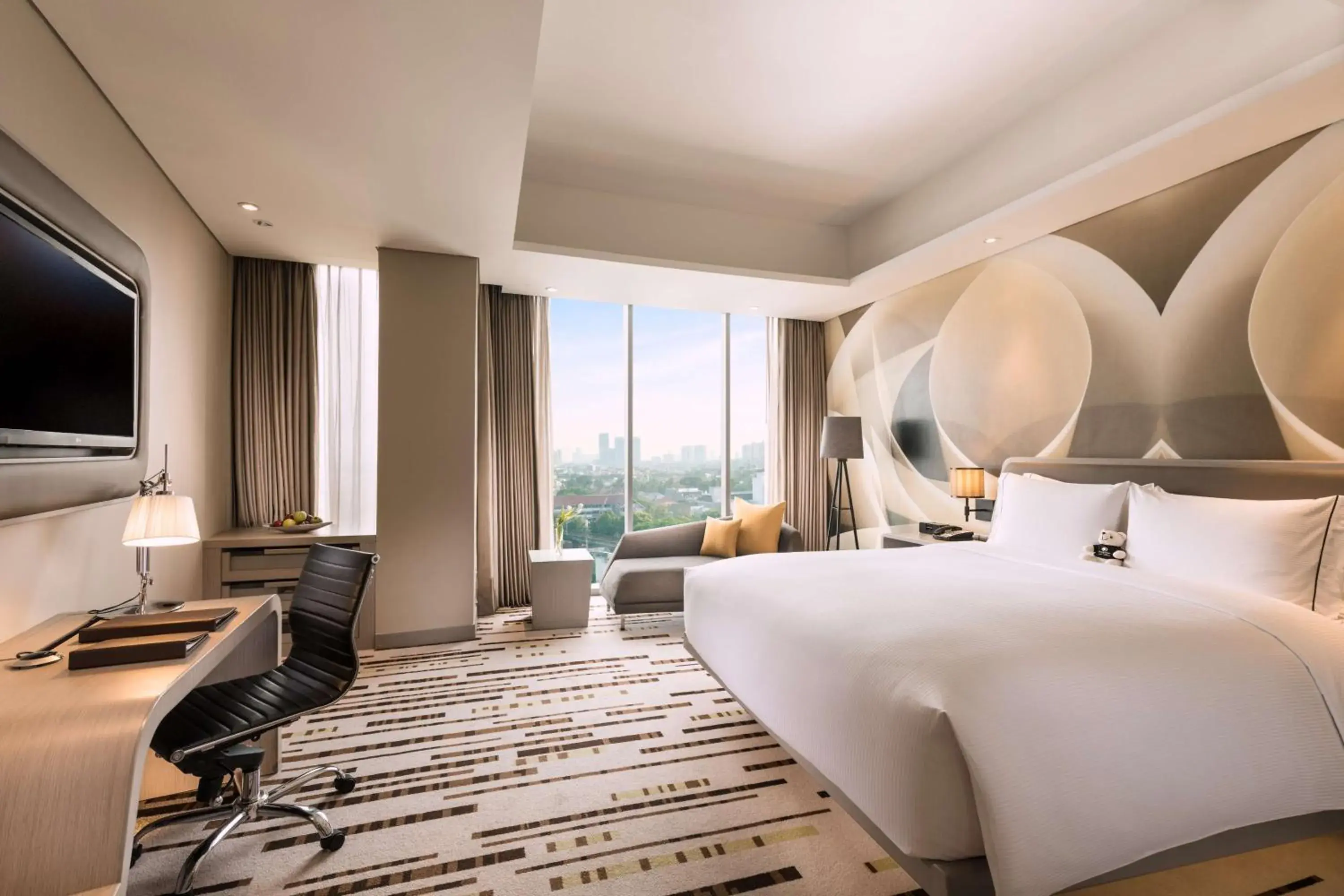 Bedroom, Bed in DoubleTree by Hilton Jakarta - Diponegoro Bedroom, Bed in DoubleTree by Hilton Jakarta - Diponegoro