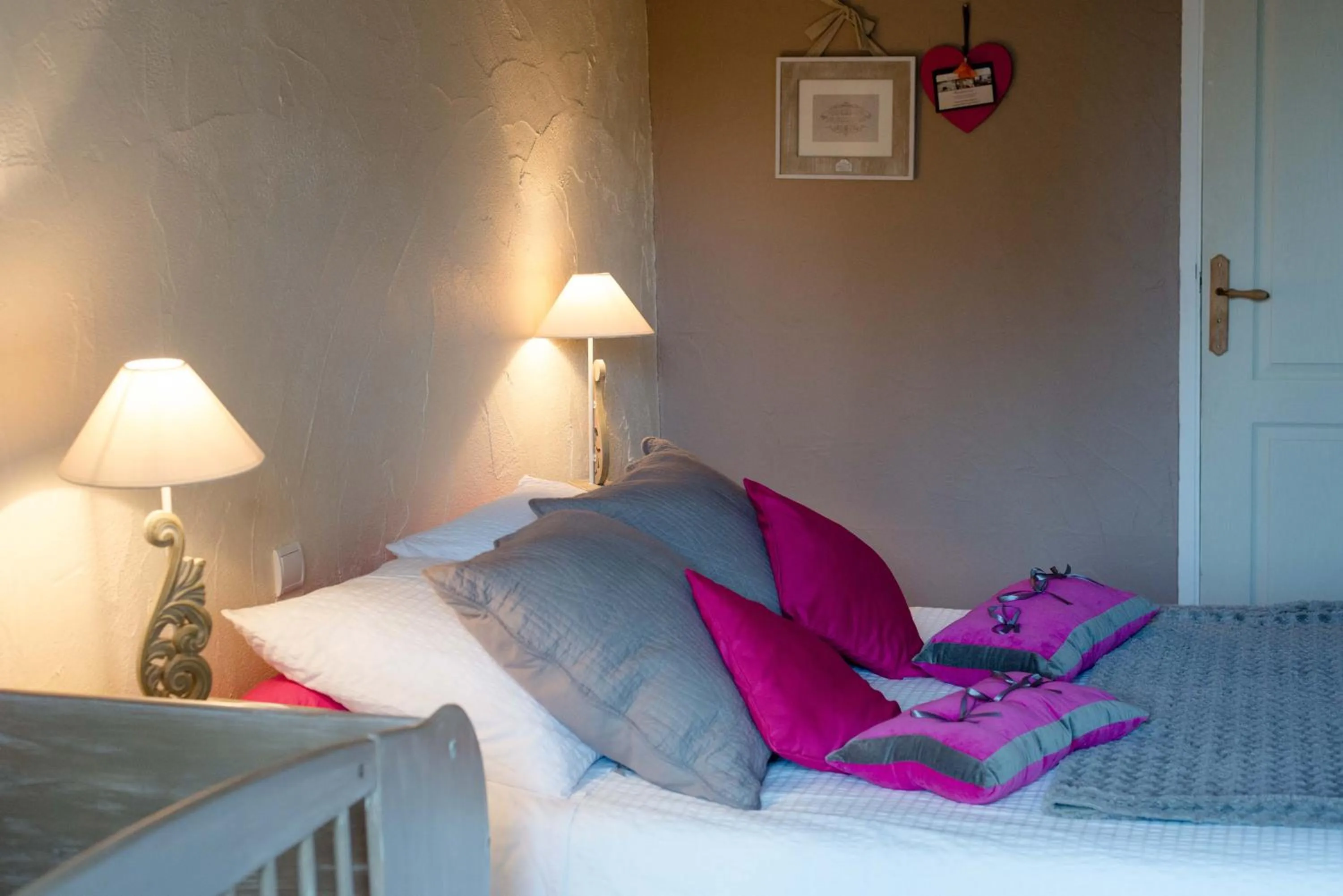 Bed in Chambres d'hôtes Larroquinière