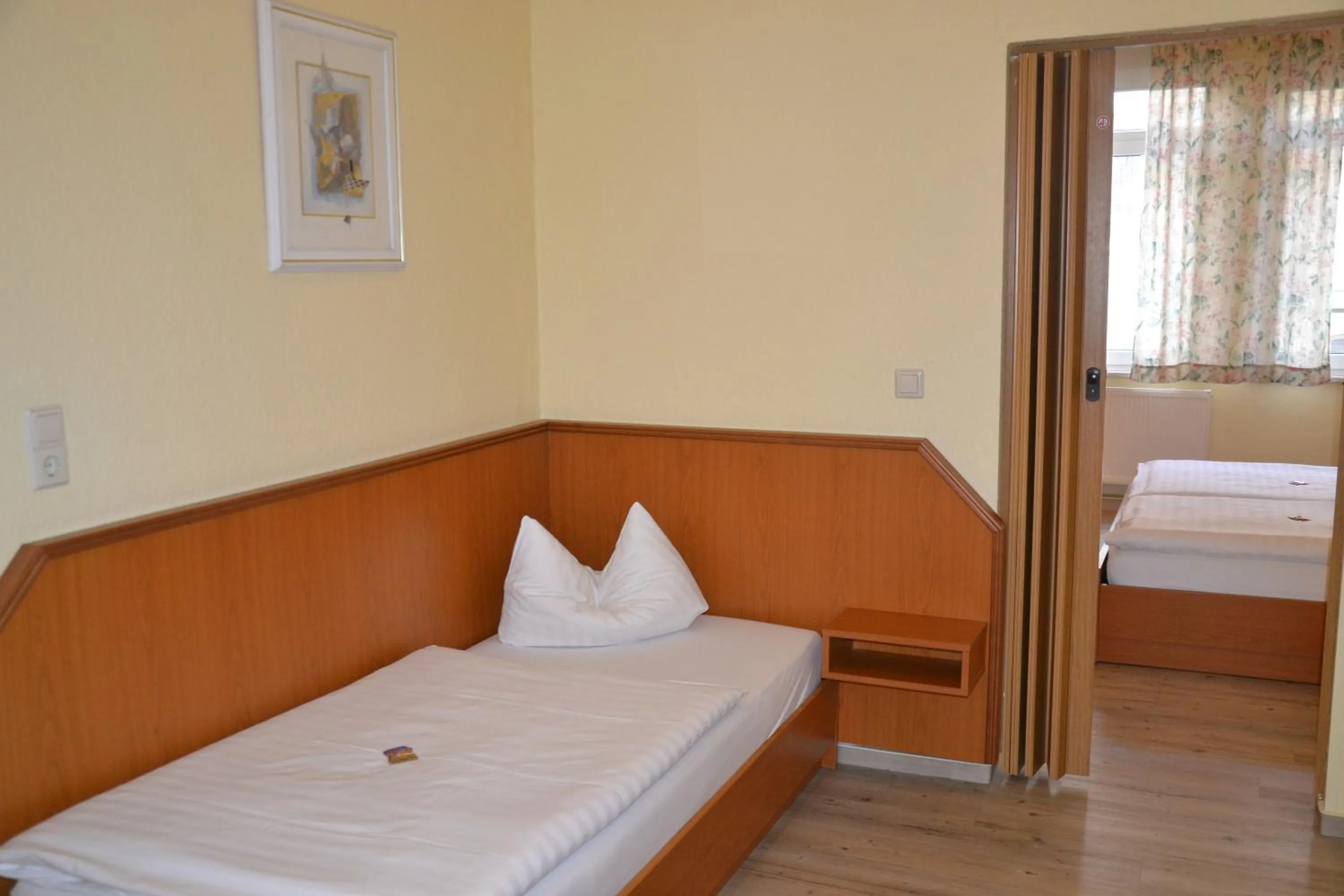 Day, Bed in Hotel Thüringer Hof