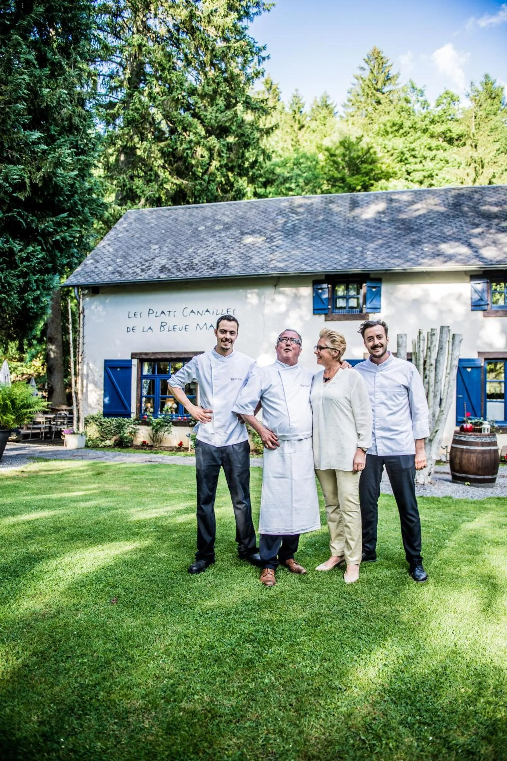 Staff in Hôtel Les Ardillières du Pont d'Oye
