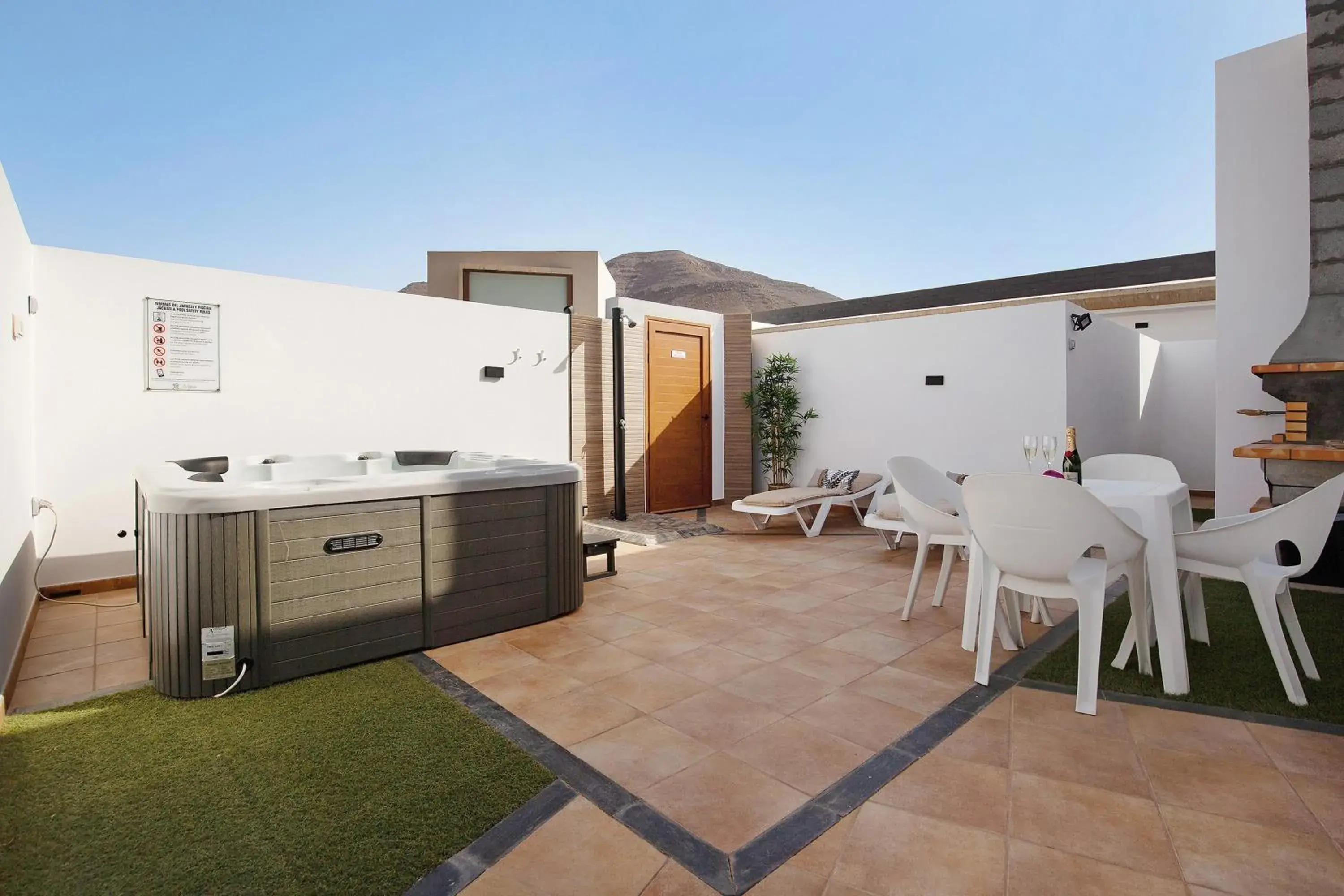 Apartment with Terrace in Eclipse Apartment with Terrace in Eclipse