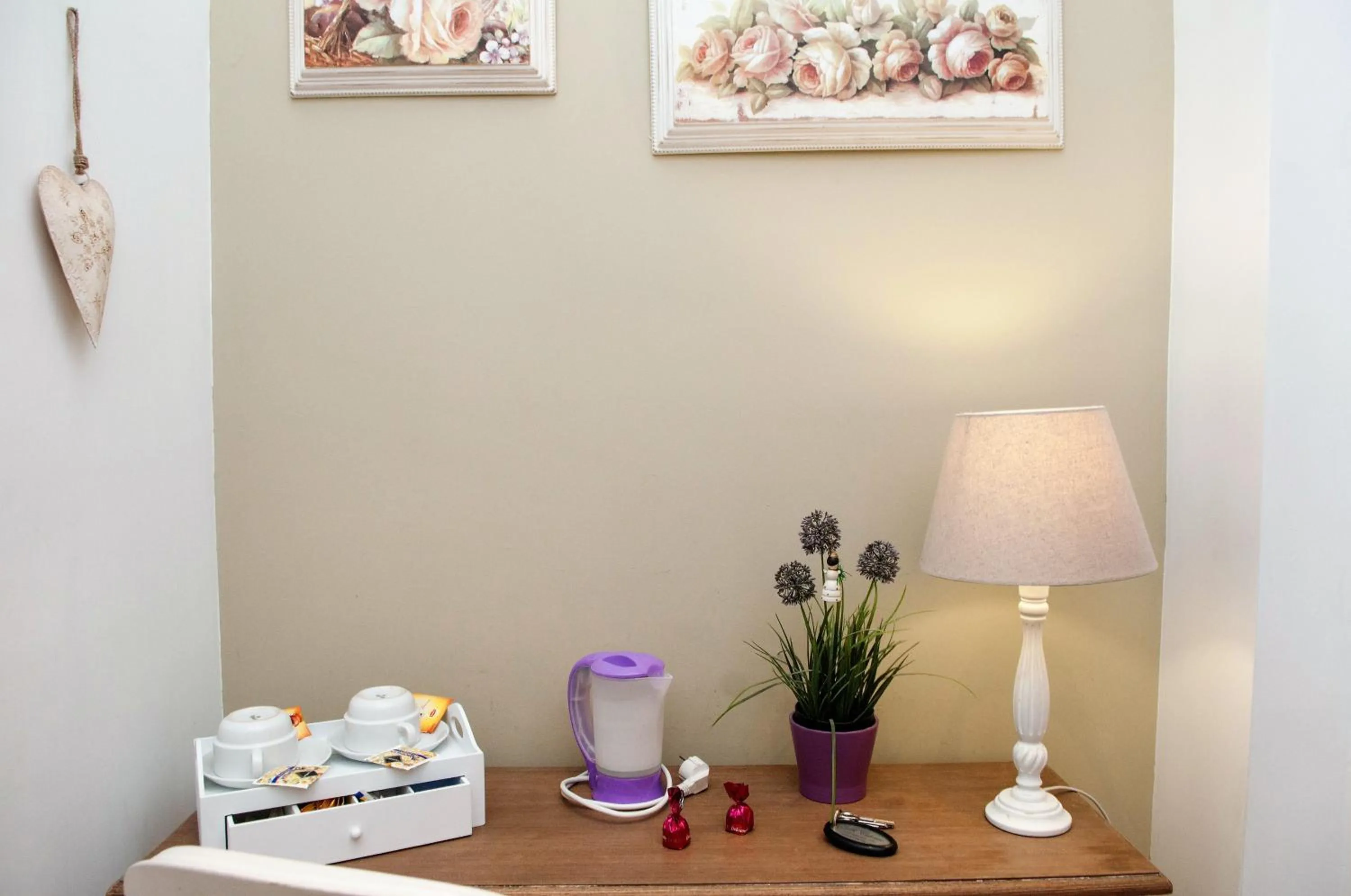 Coffee/tea facilities in Tre R Colosseo