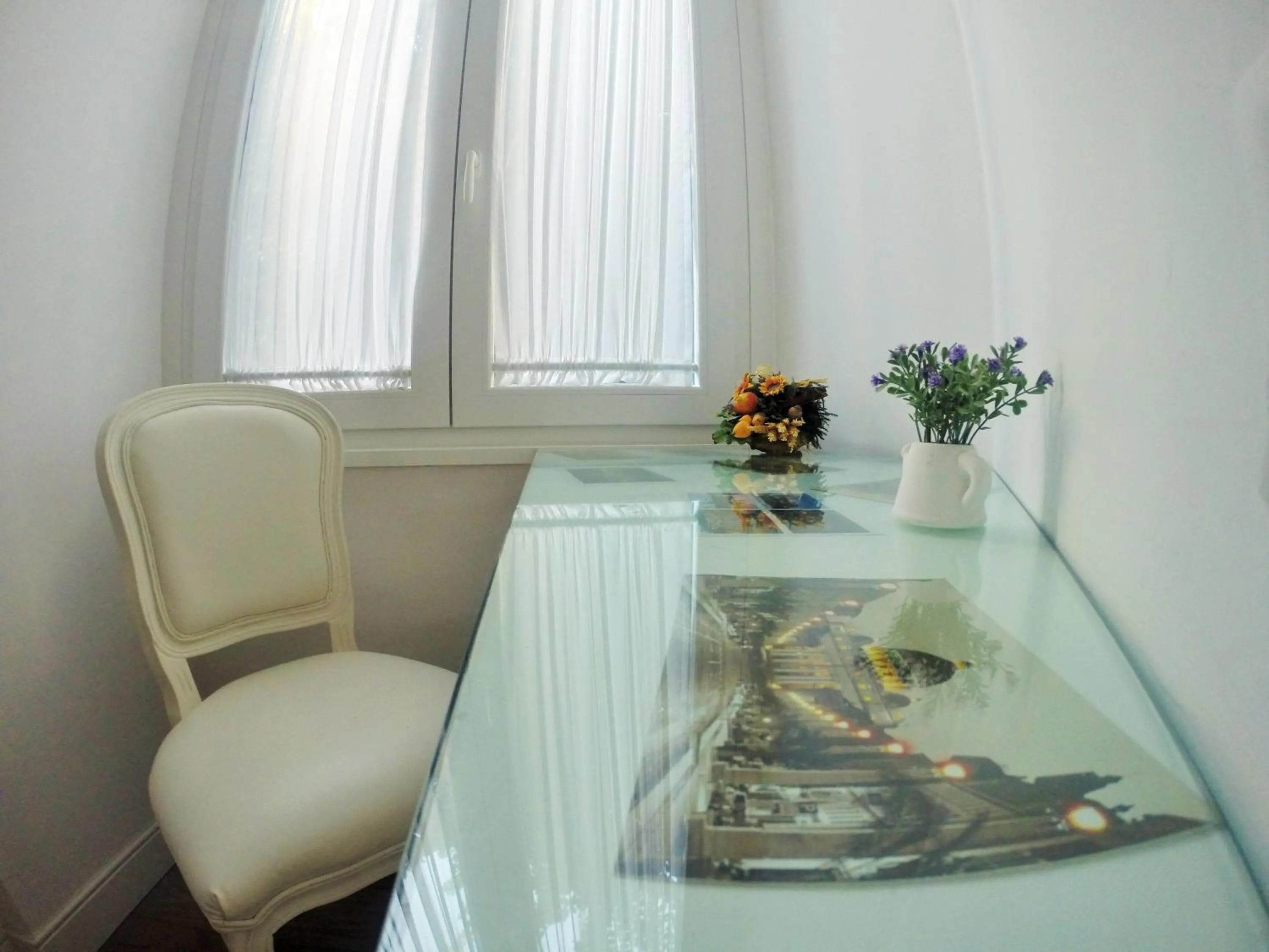 Bedroom in Tre R Colosseo