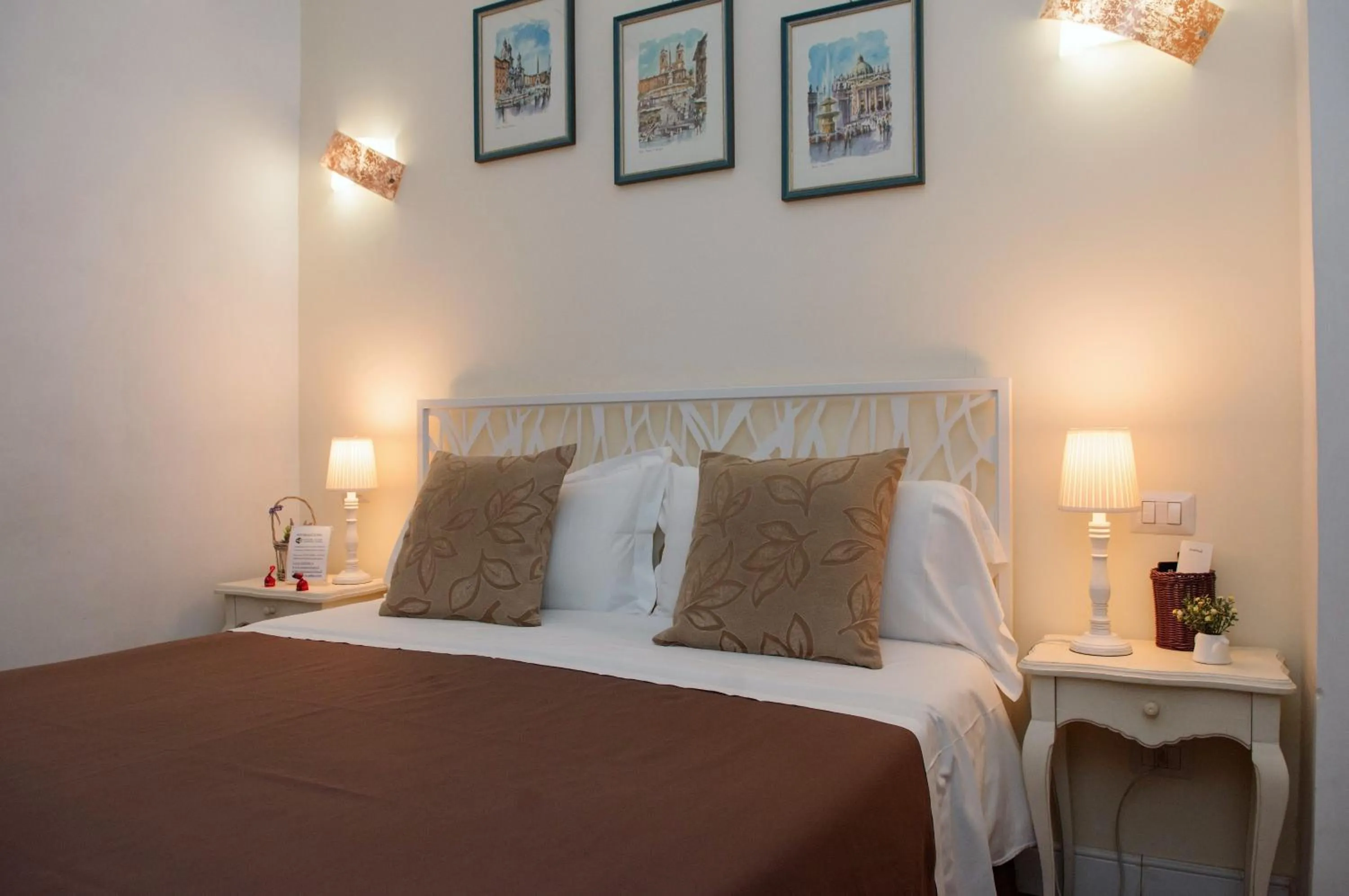 Bedroom, Bed in Tre R Colosseo