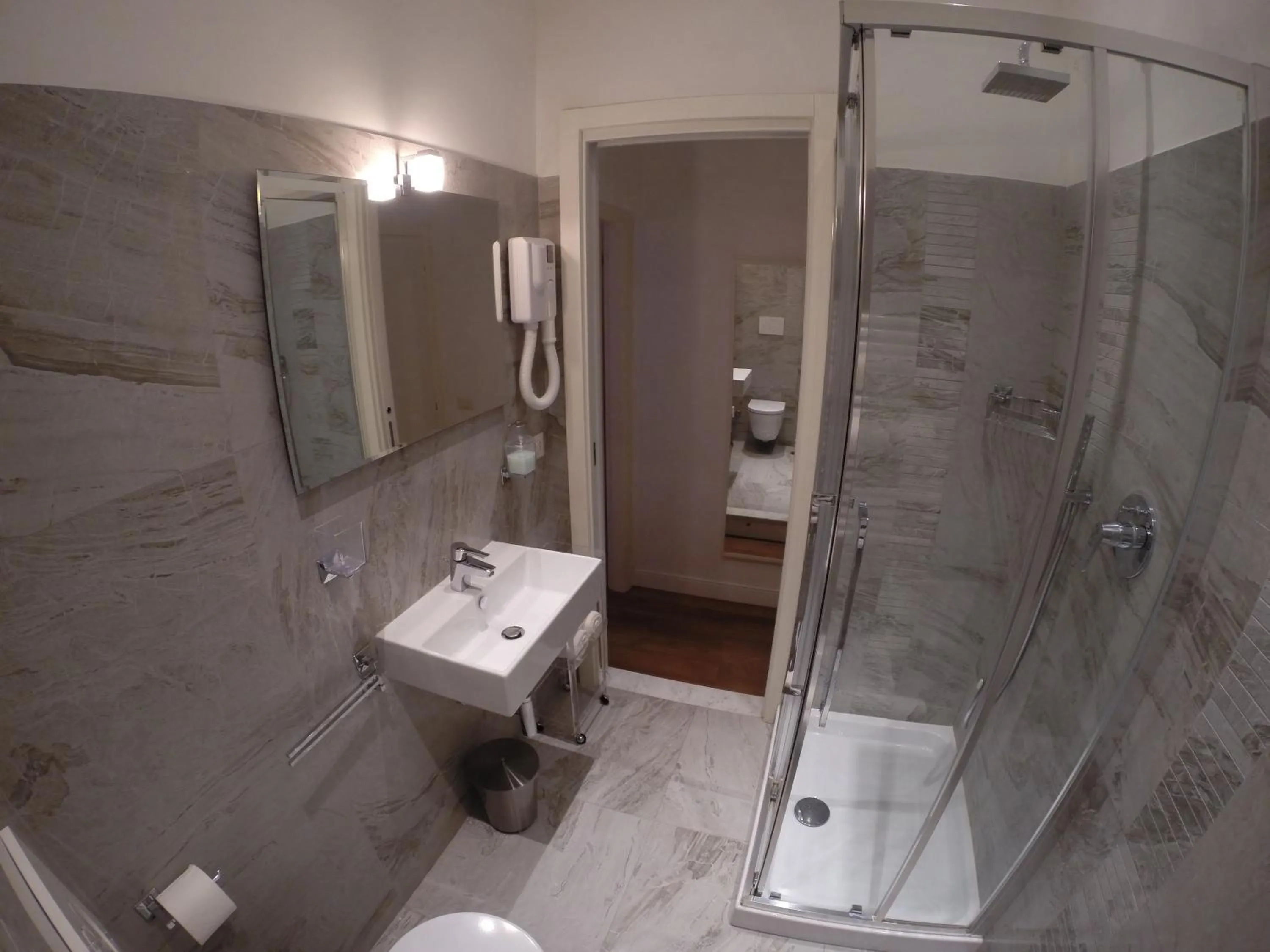 Bathroom in Tre R Colosseo