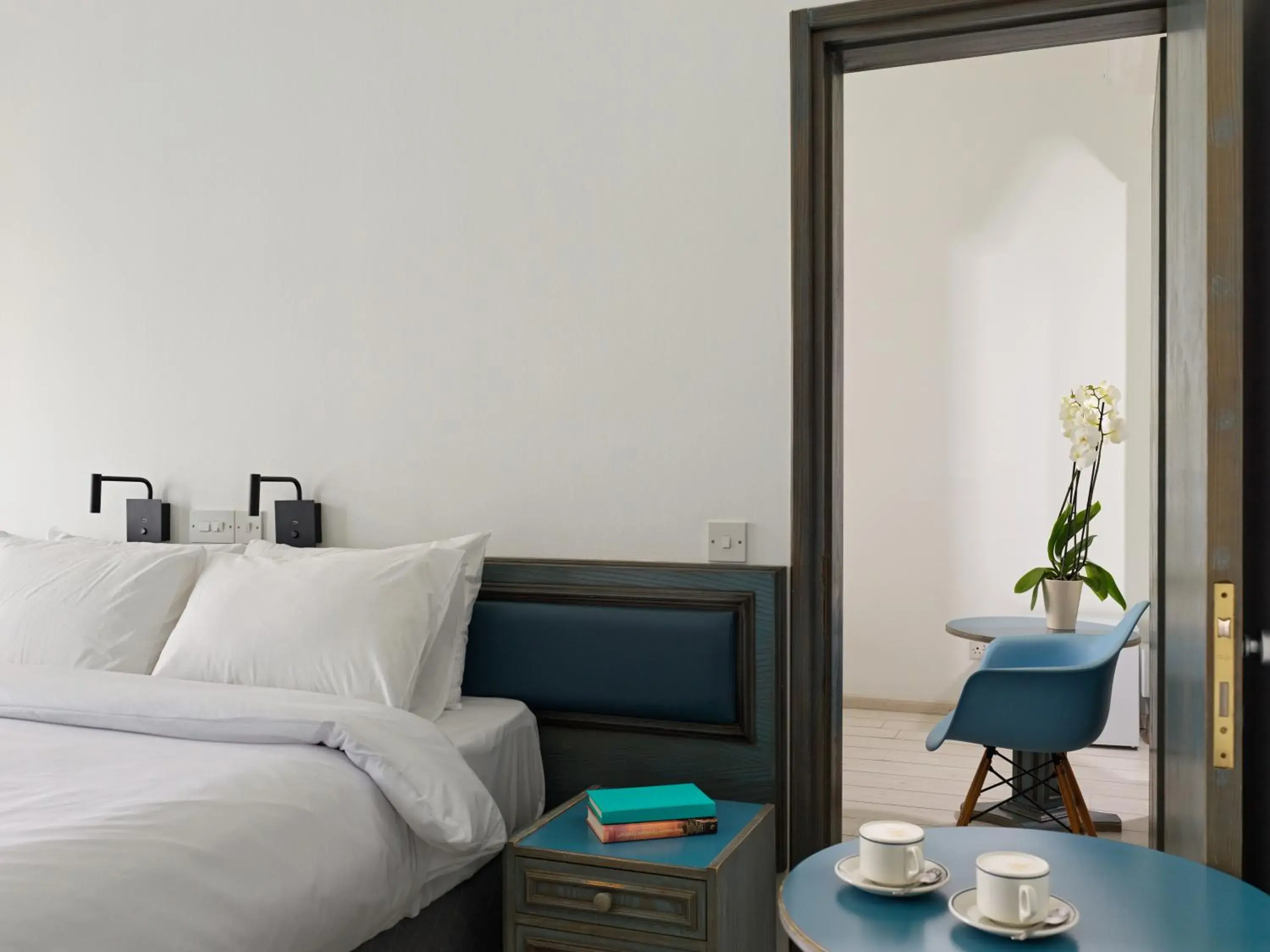 Twin Room with Pool View - single occupancy in TSANotel Twin Room with Pool View - single occupancy in TSANotel