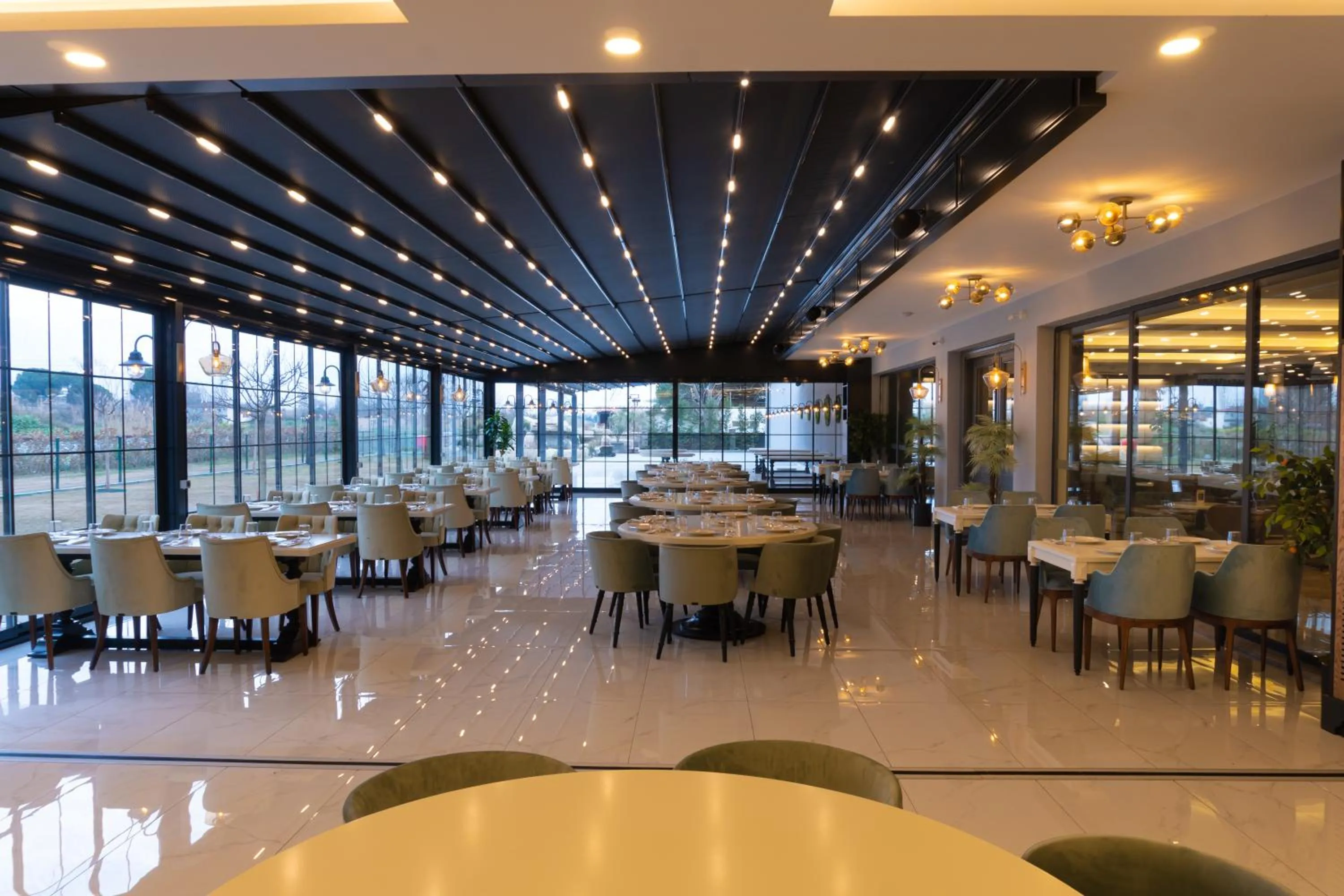 Restaurant/places to eat in Anemon Kent Aydın Otel