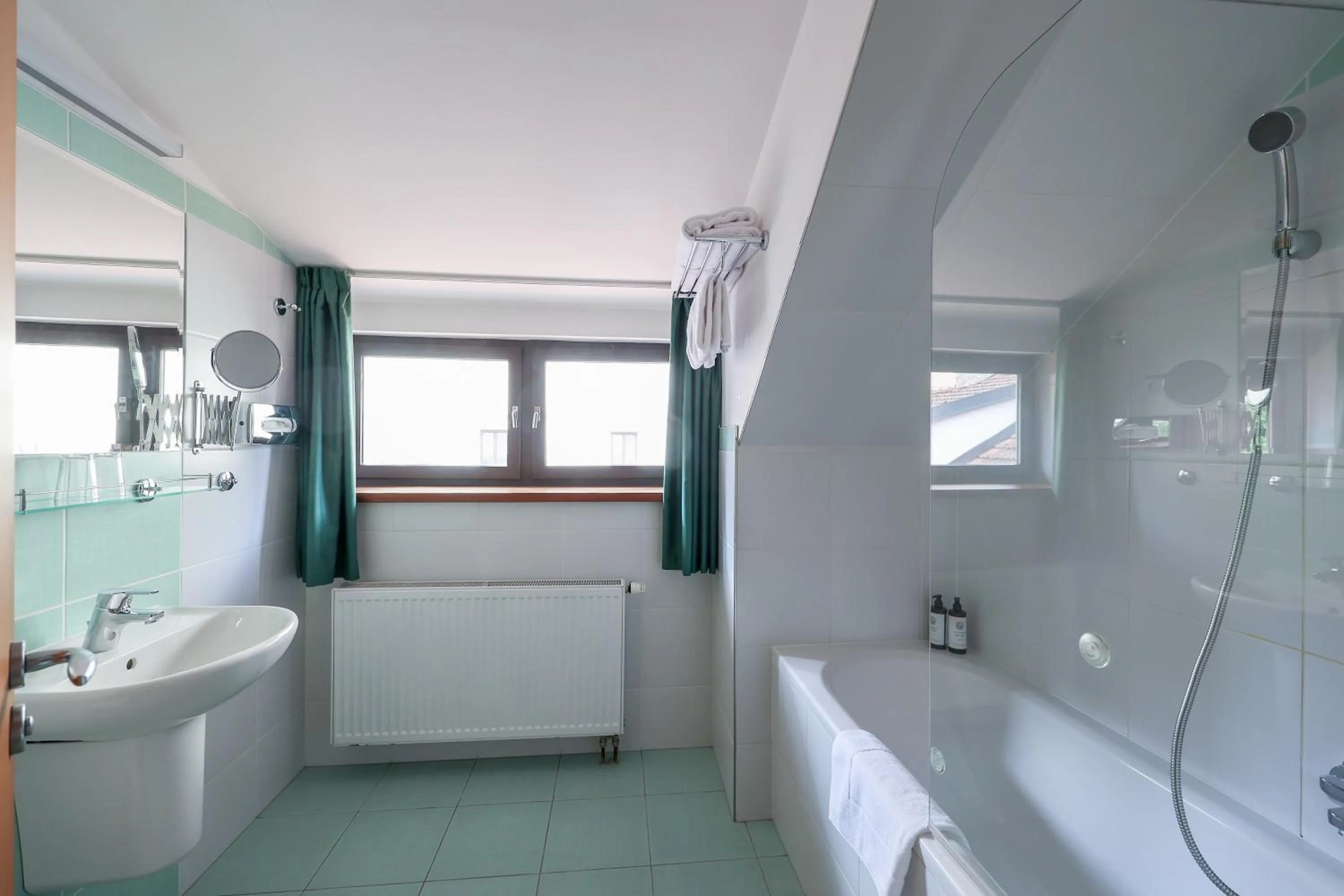 Toilet in Hotel Mlýn