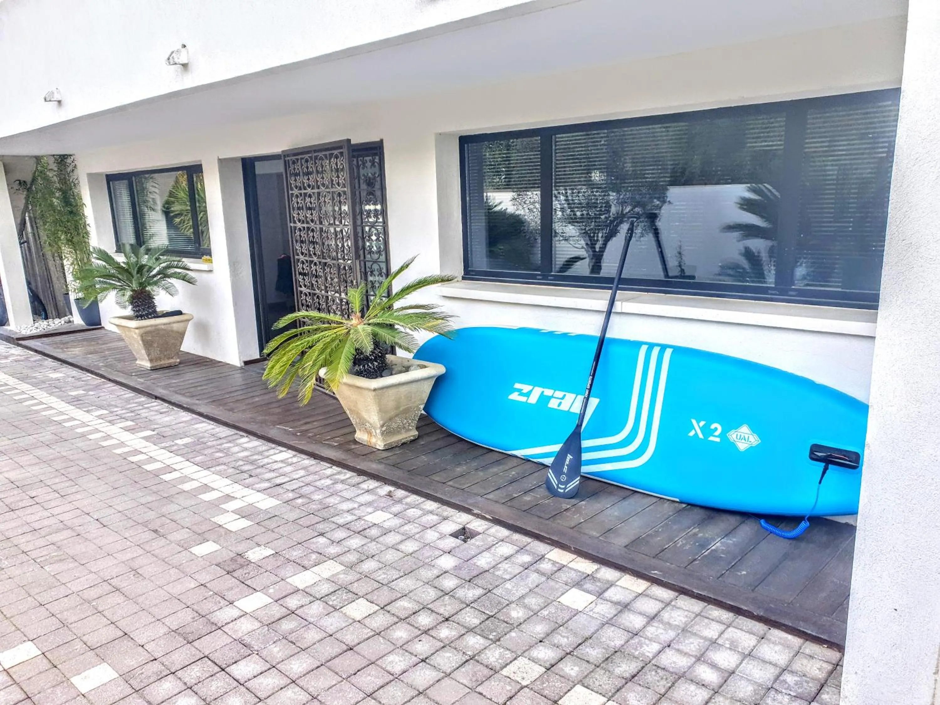 Property building in La Villa Blanche