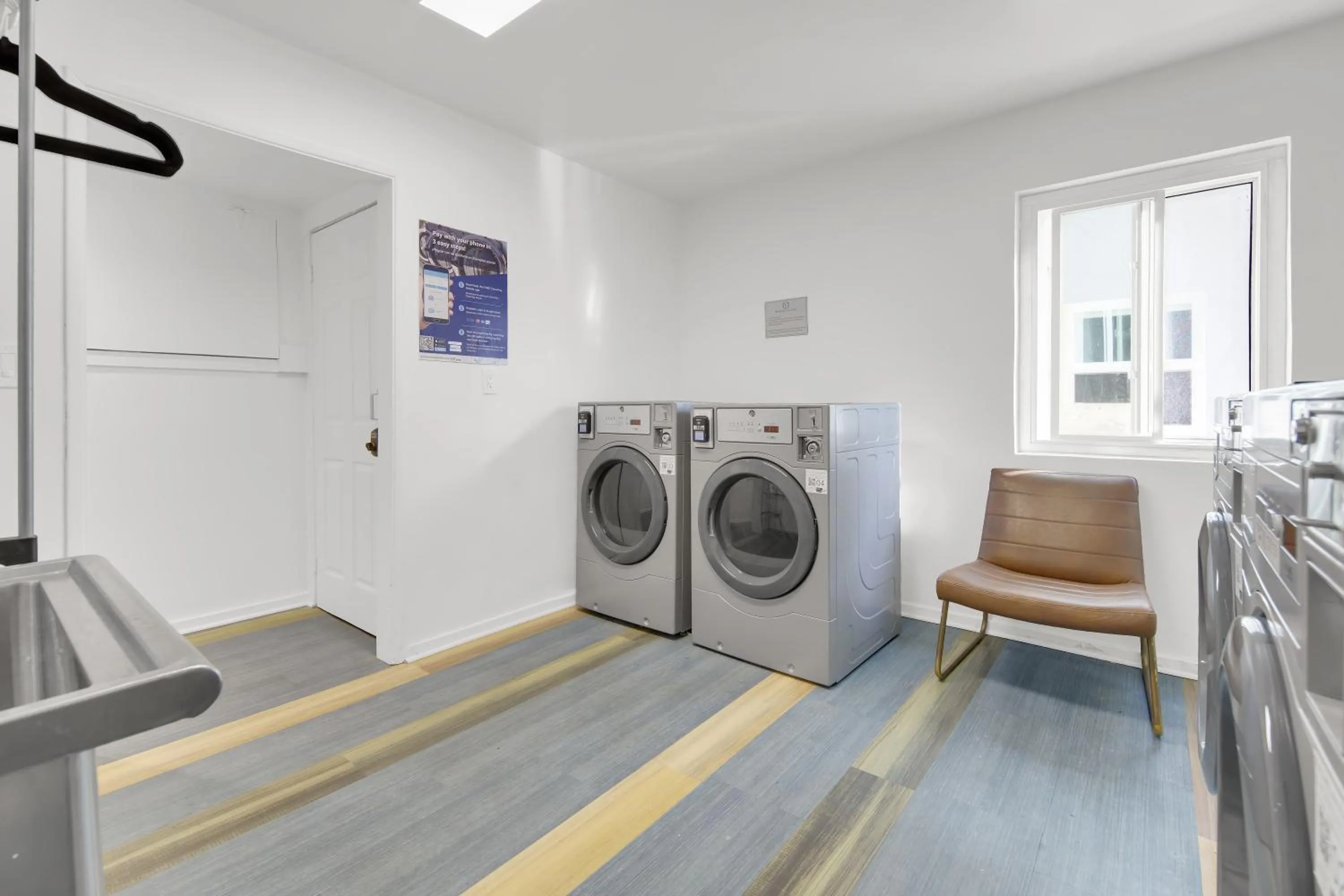 laundry in The Marbella