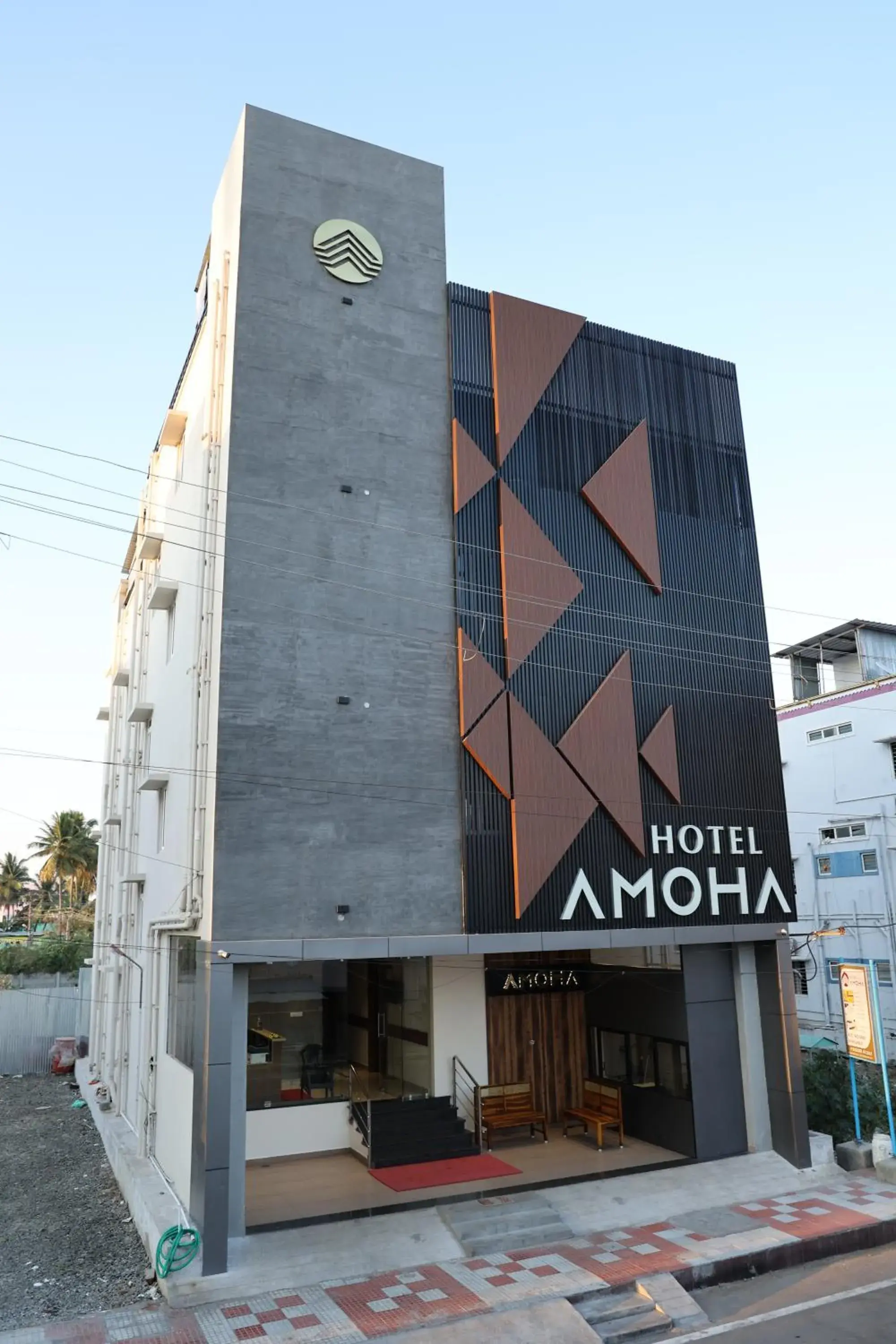 Property building in Hotel Amoha Property building in Hotel Amoha