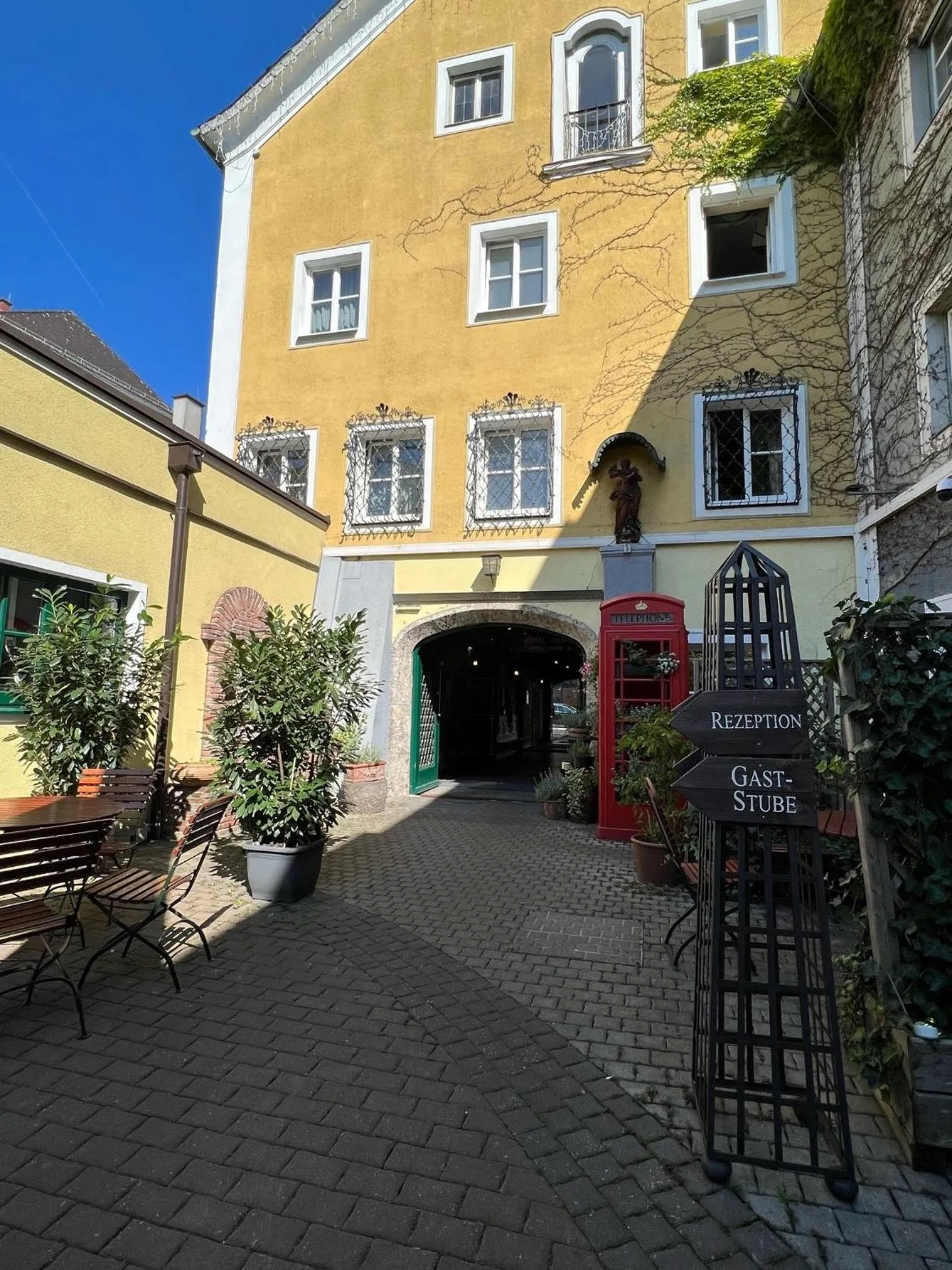 Facade/entrance in Hotel Gösser Bräu