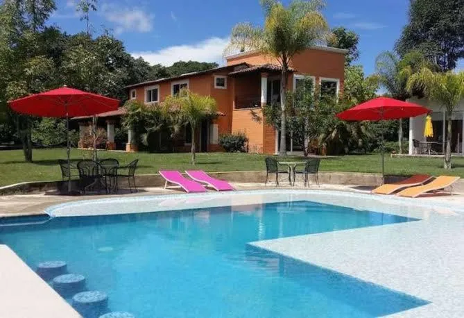 Swimming pool in Hotel Villa Cantabria