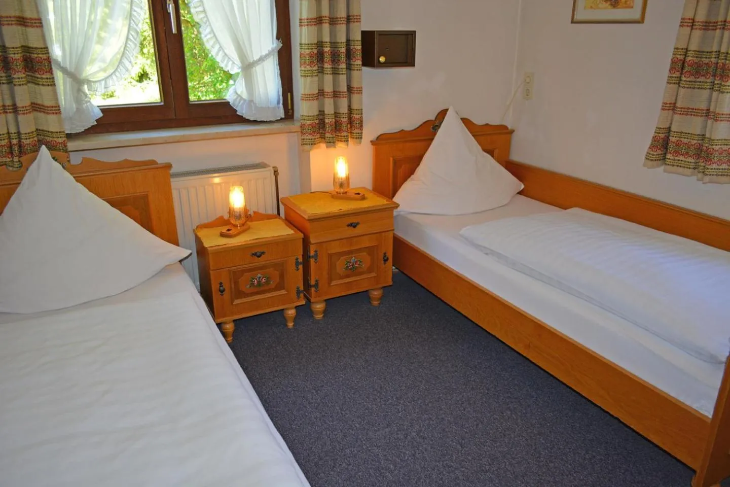 Decorative detail, Bed in Hotel Garni Sonnenhof