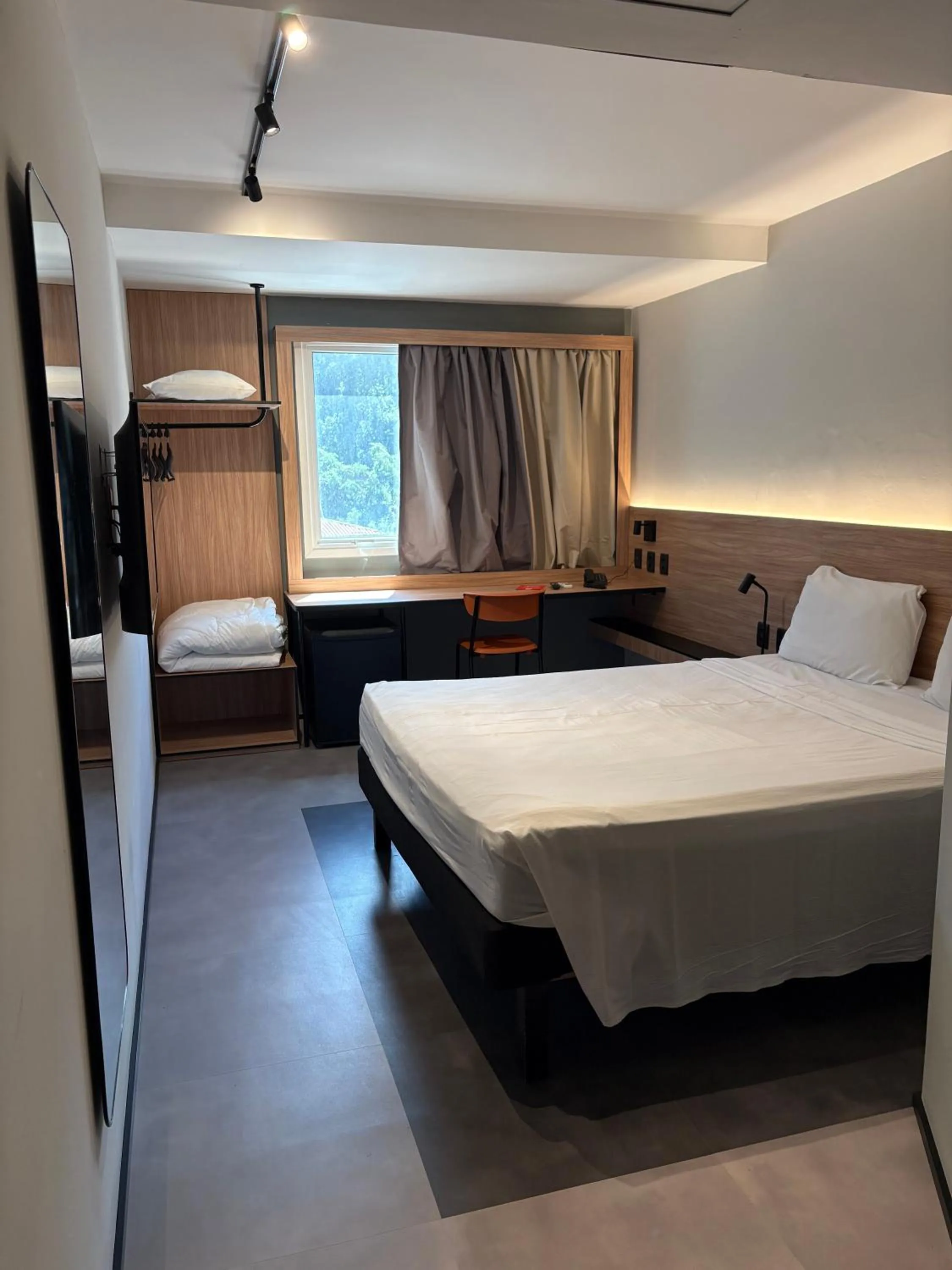 Photo of the whole room, Bed in Ibis Joao Pessoa Praia